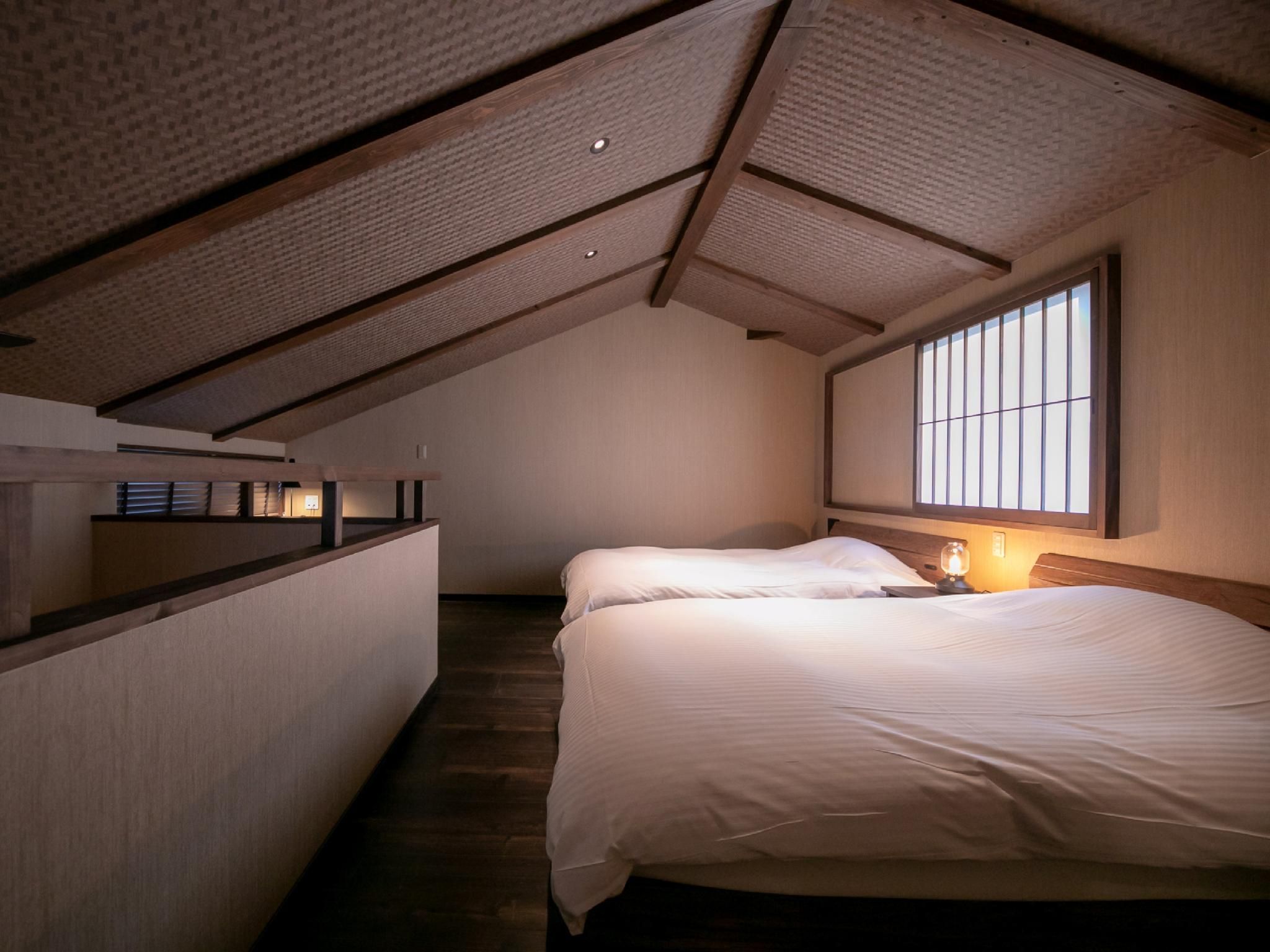 Standard Twin Maisonette with Private Bath and Sleeping Bath - Non-Smoking