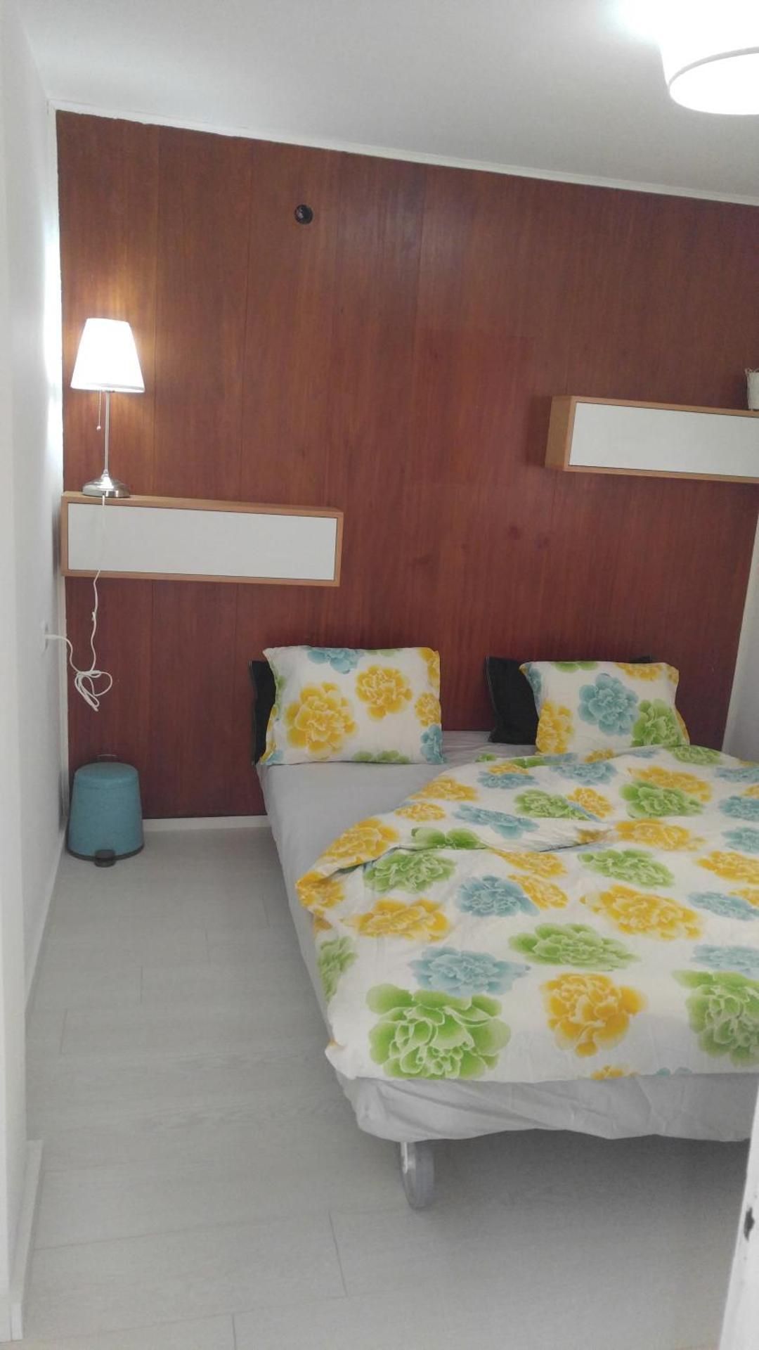 Emile zola One-Bedroom House