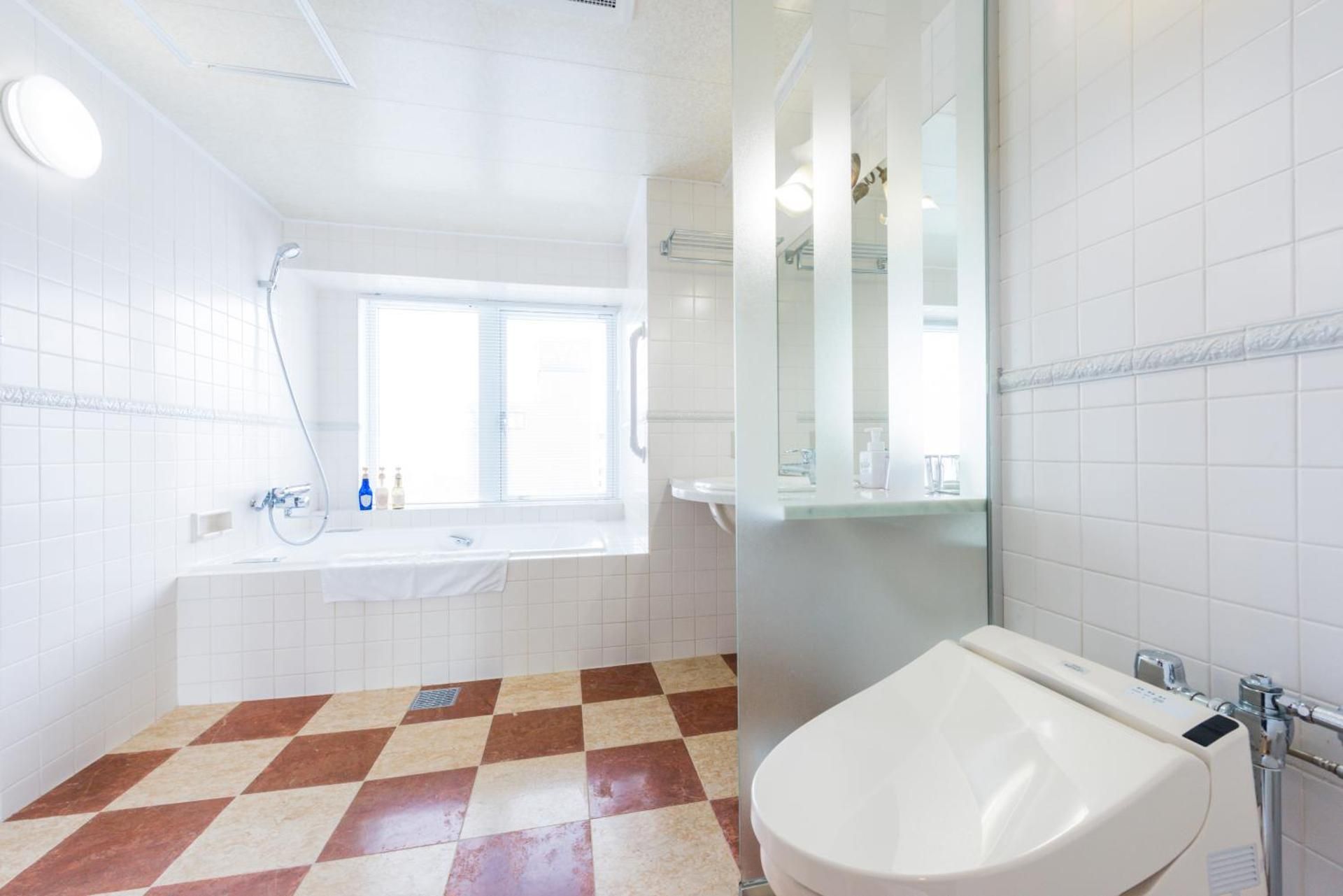 Deluxe King Non-Smoking