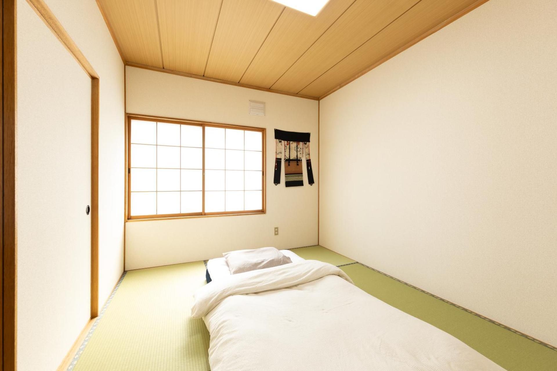 Japanese-Style Room