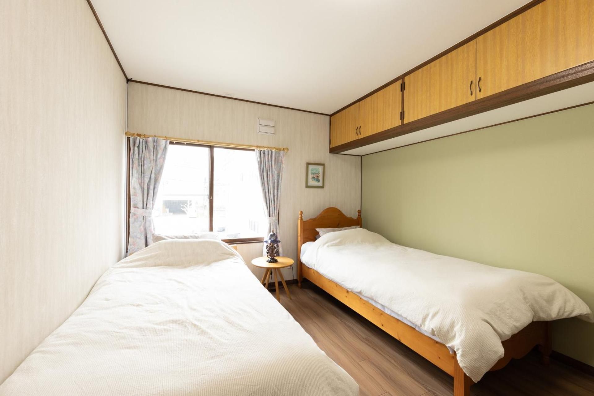 Twin Room with Shared Bathroom