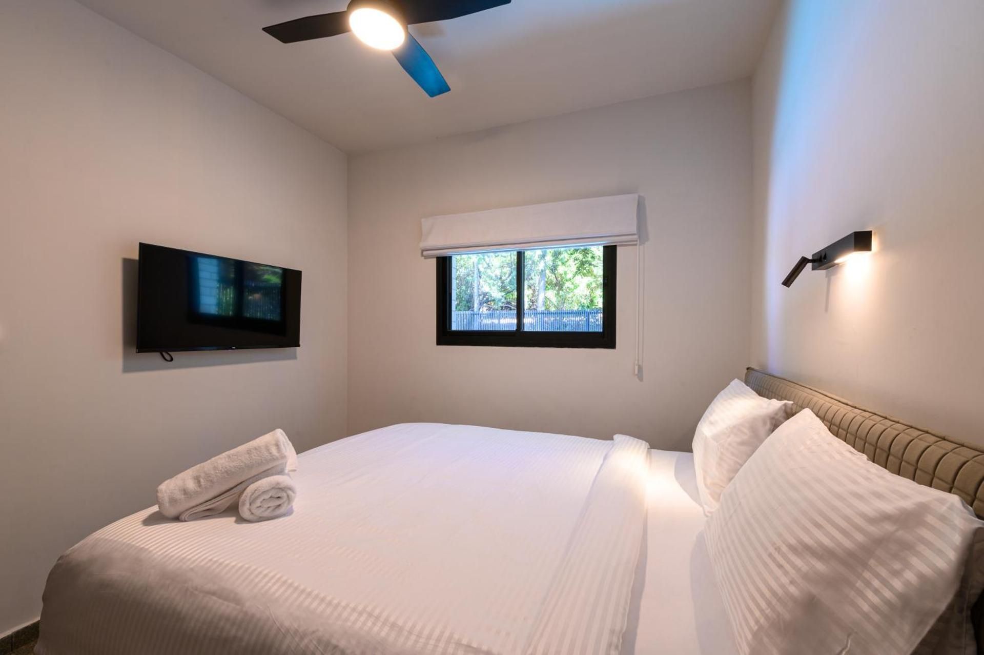 Junior Suite with Pool View