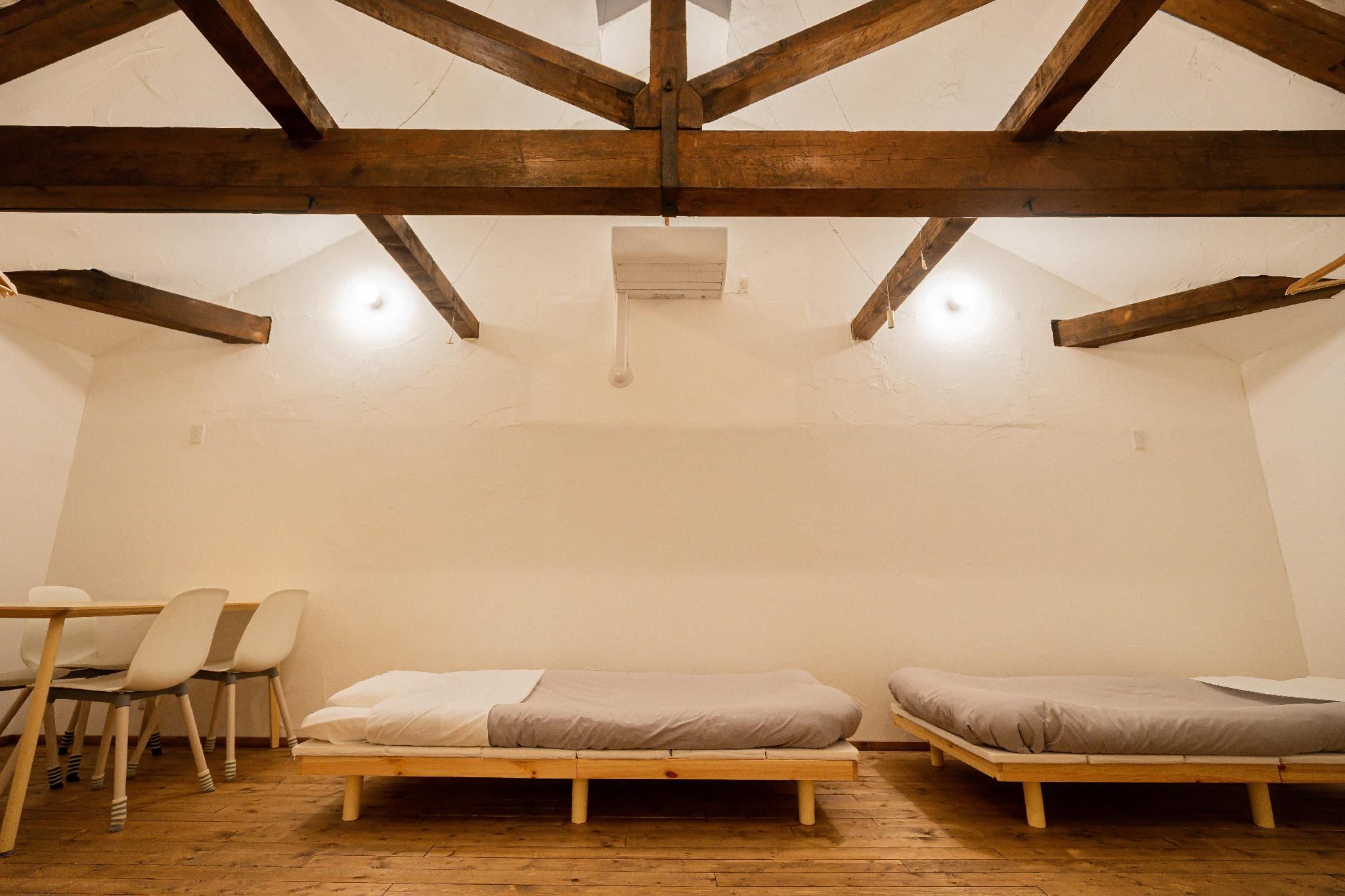 Fourth Room - Non-Smoking