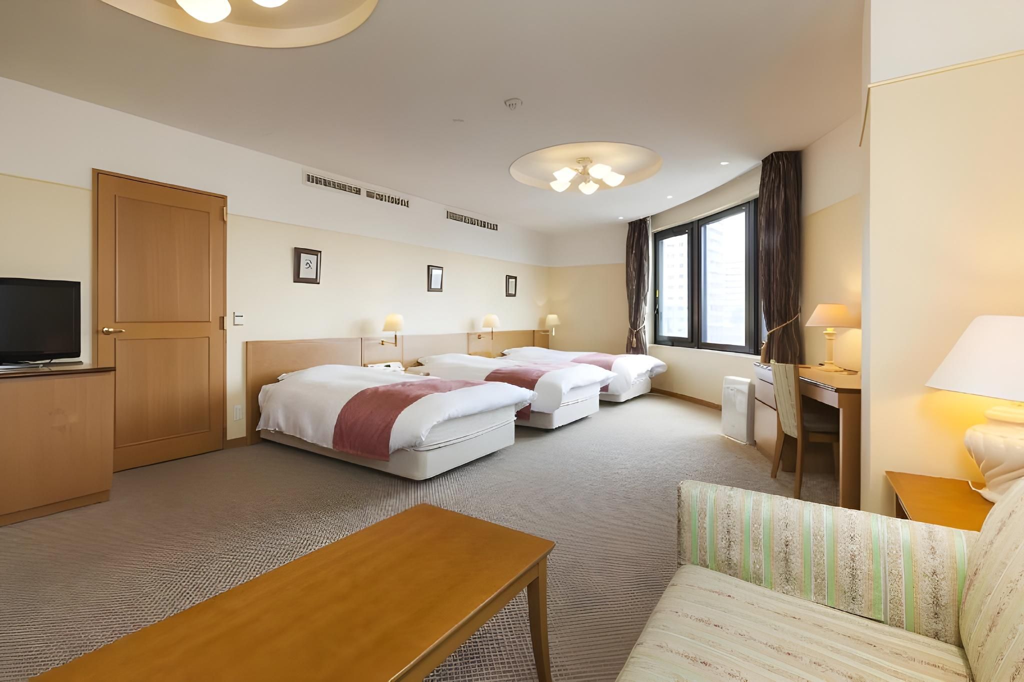 Grand Family Room for 3 People - Non-Smoking