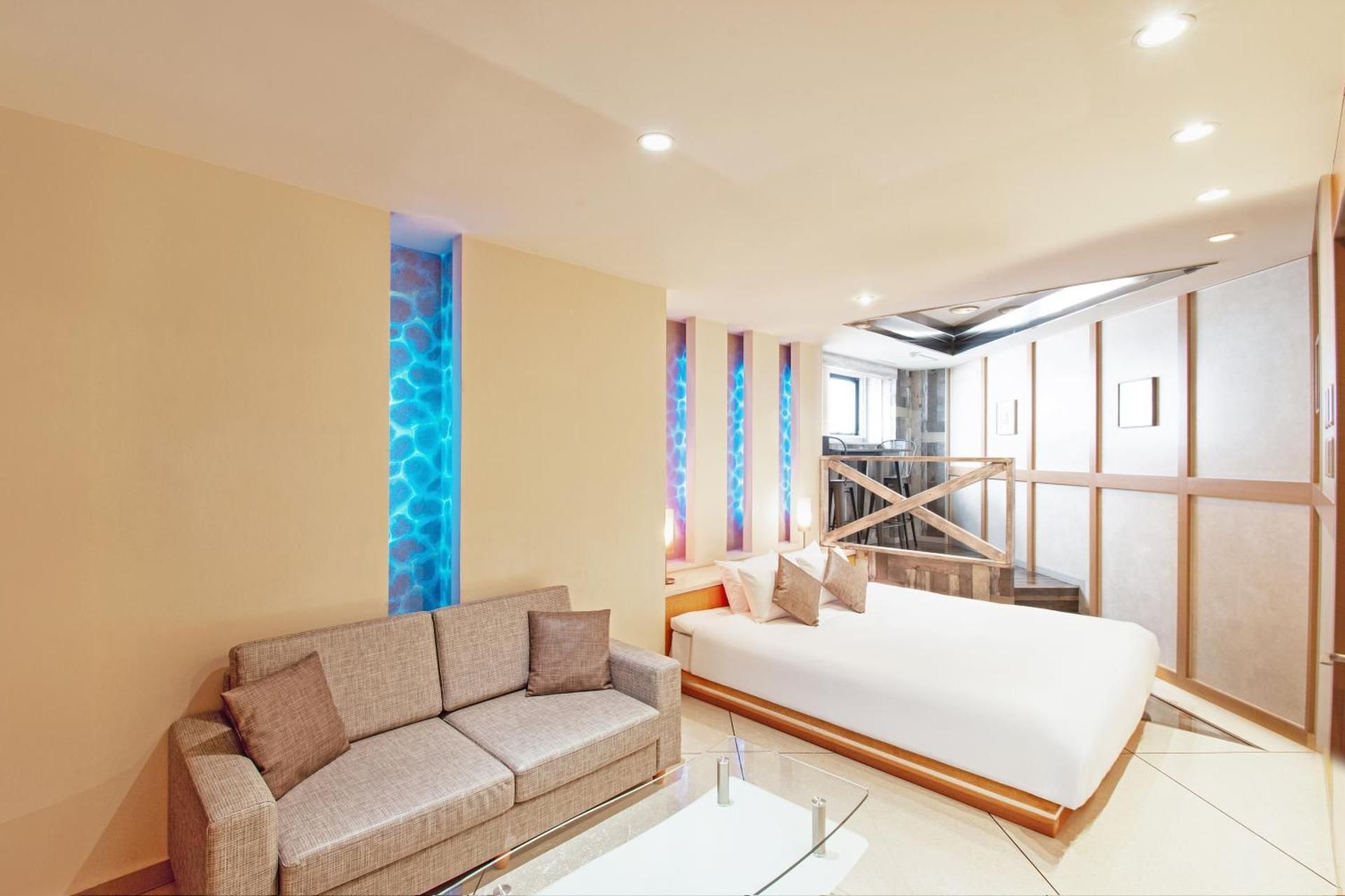 Double Room with Pool View - Smoking