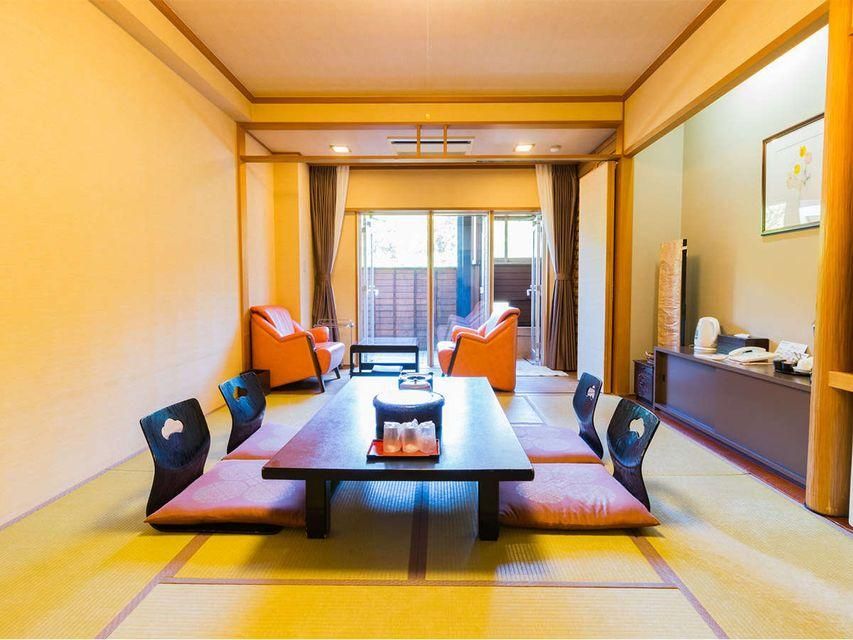 Japanese-Style Room