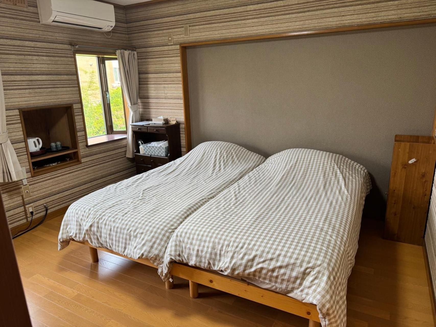 Double Room with Shared Toilet