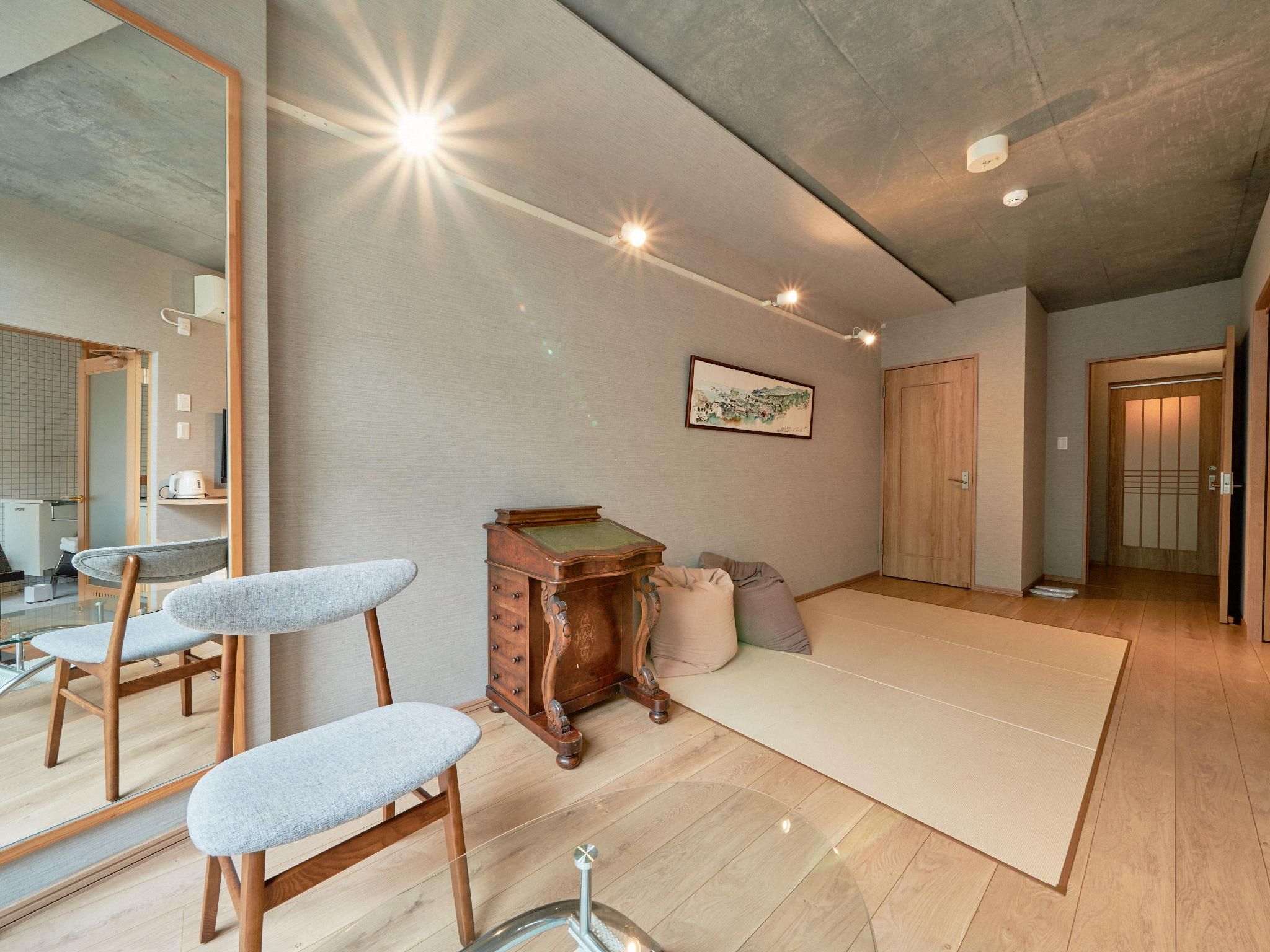 Japanese Western Style Room with 2 Semi-Double Beds - Non-Smoking
