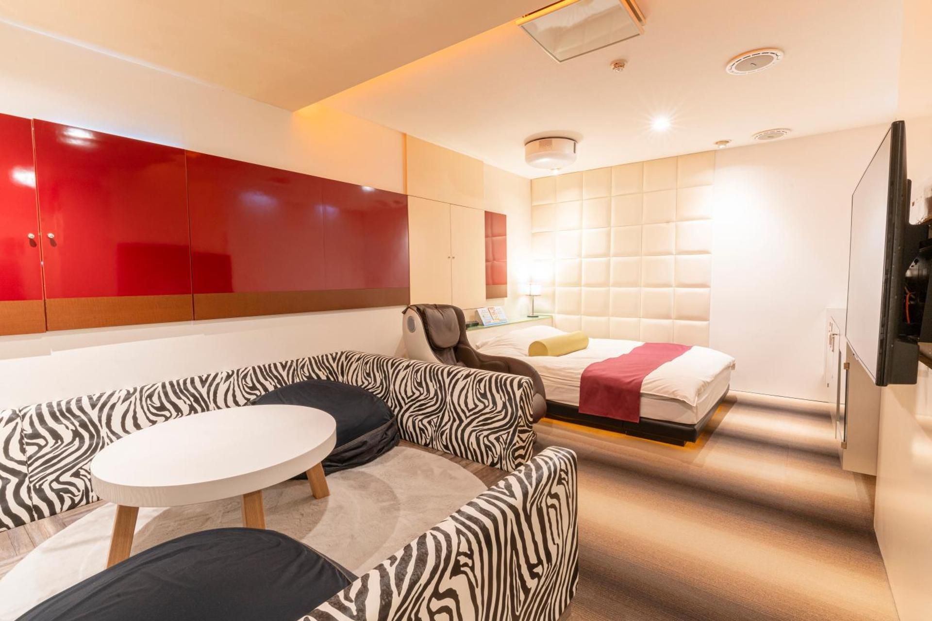 King Room with Spa Bath