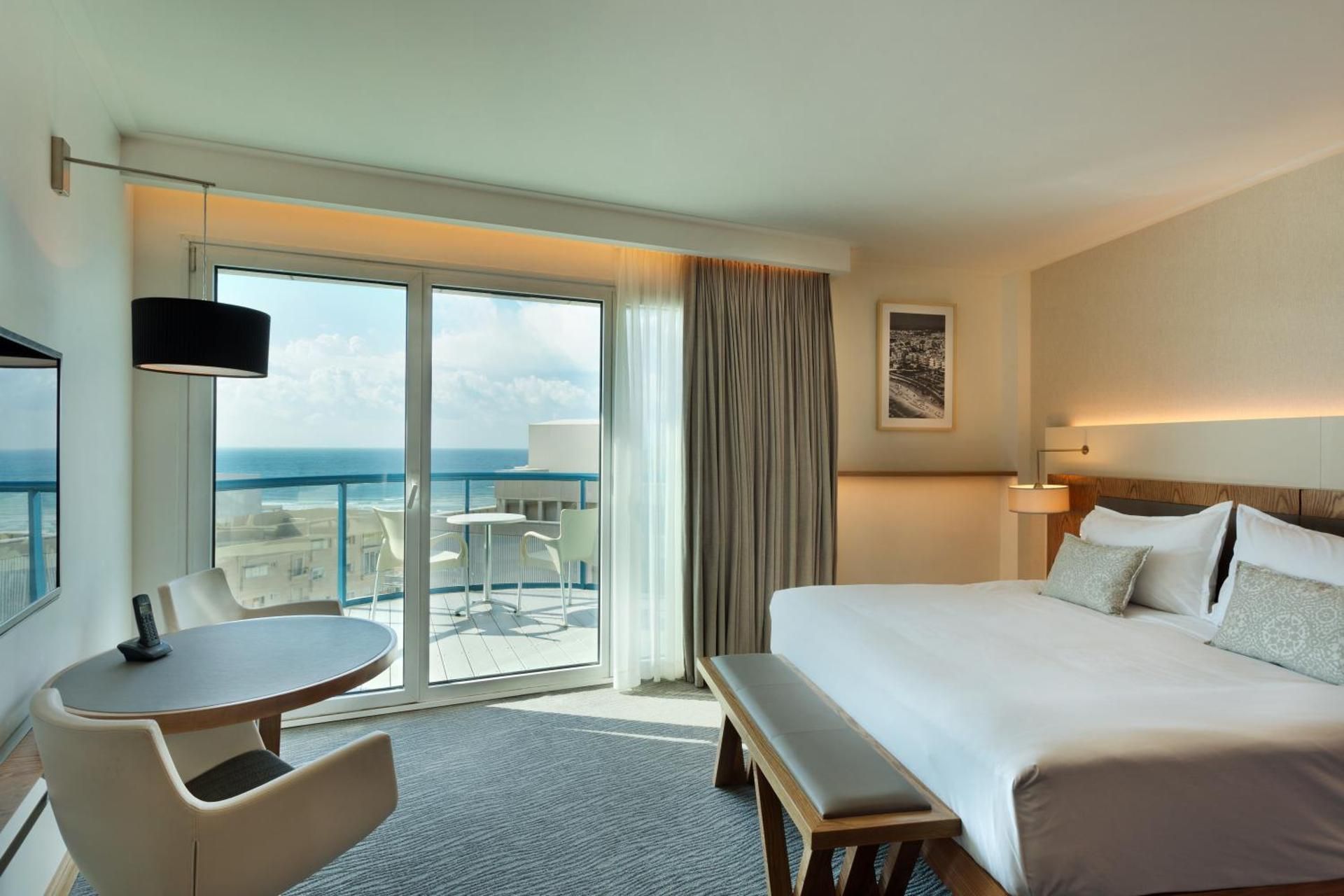 Deluxe Double Room with Balcony and Sea View (couples only)