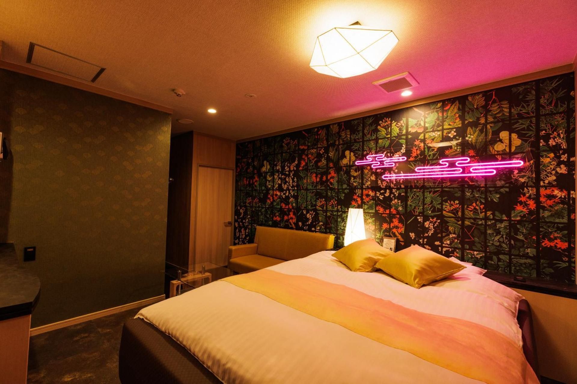 King Room with Spa Bath