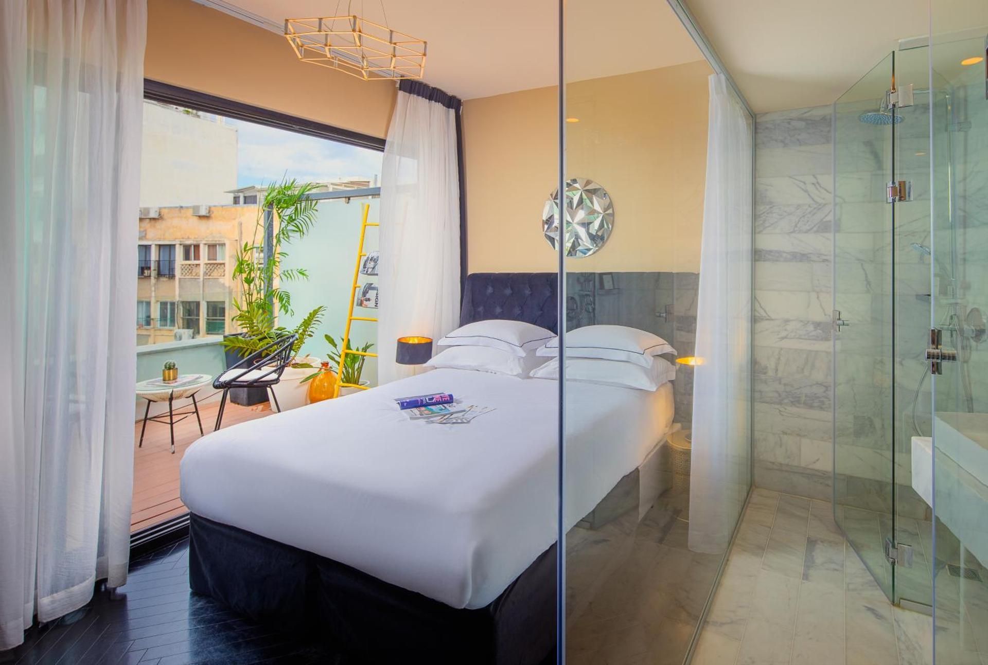 Deluxe City View Double Room