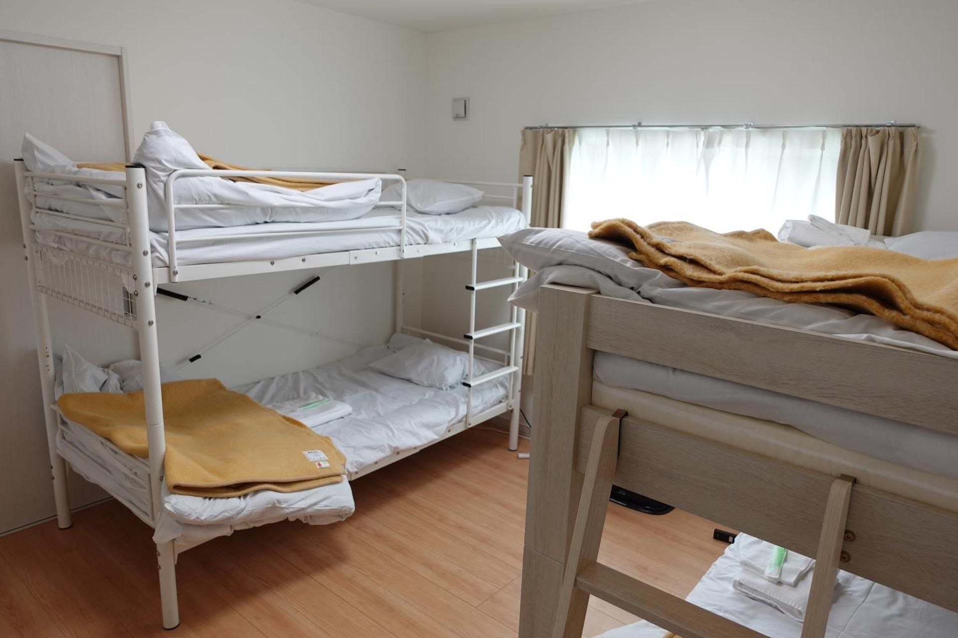 Quadruple Room with Shared Bathroom