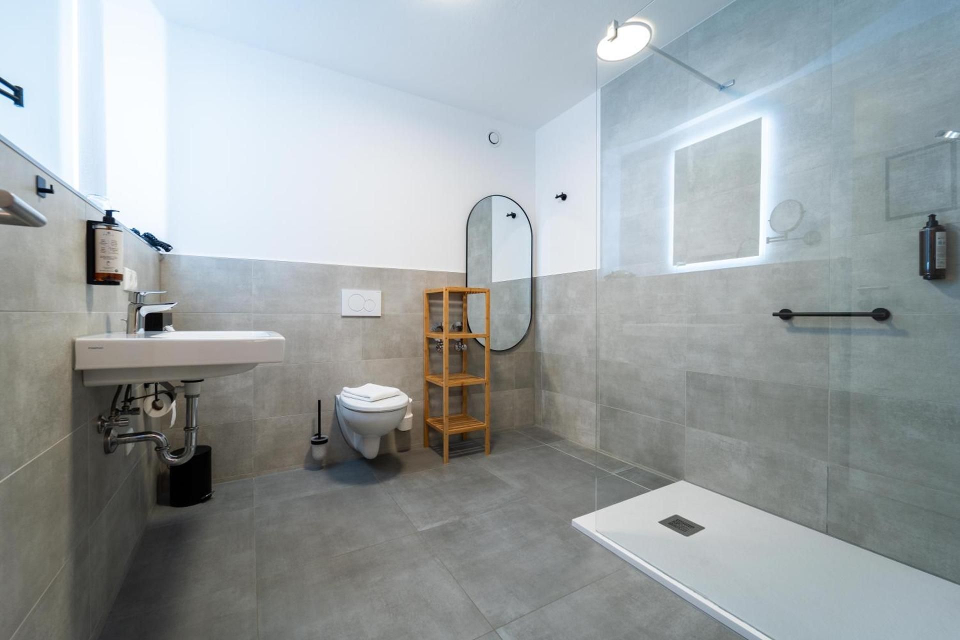 Large Double Room