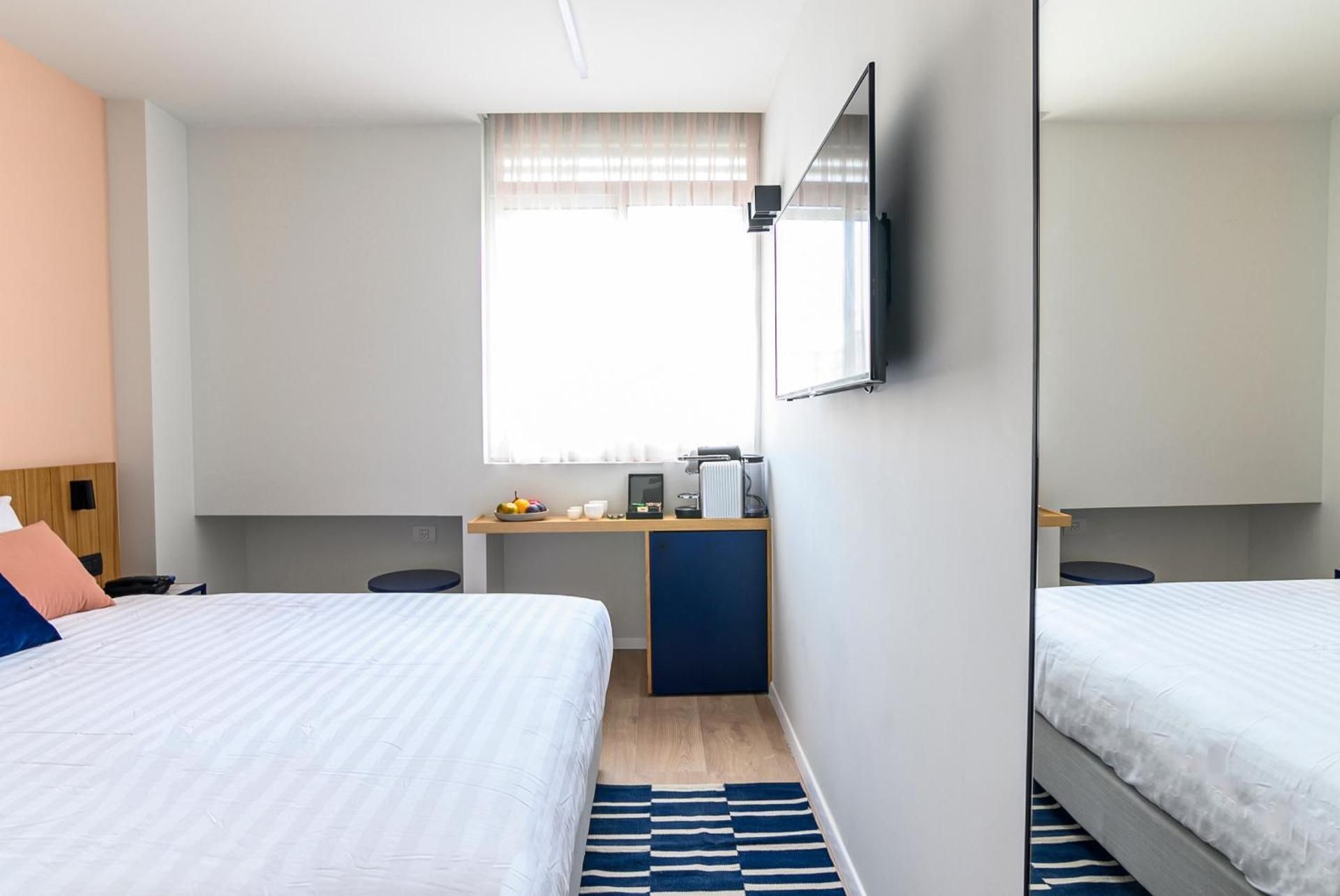 ARTIST Hotel Standard Room 2