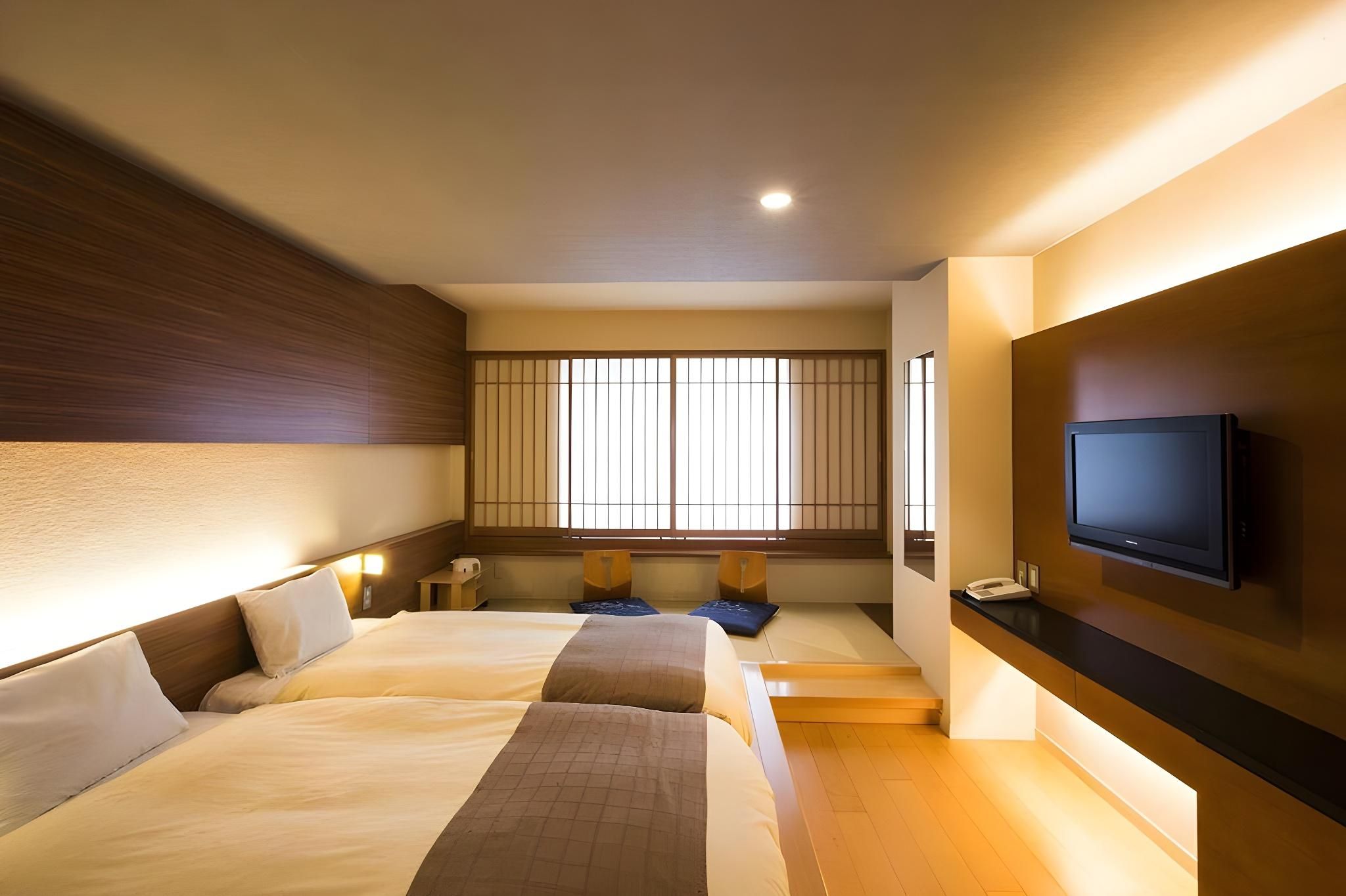 Japanese-Style Room