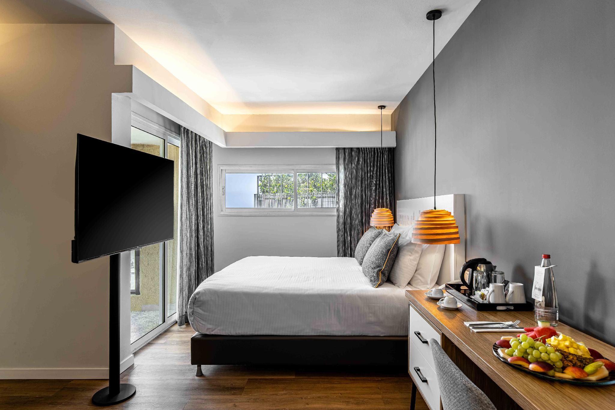 Deluxe Studio With Balcony