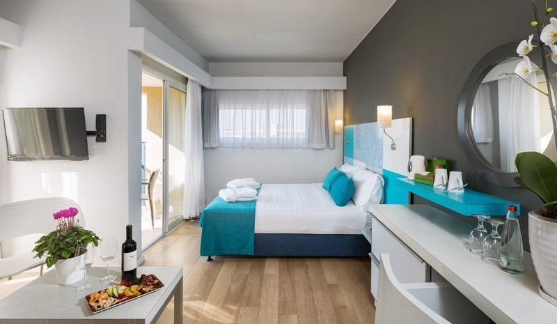 Superior Double Room with Balcony
