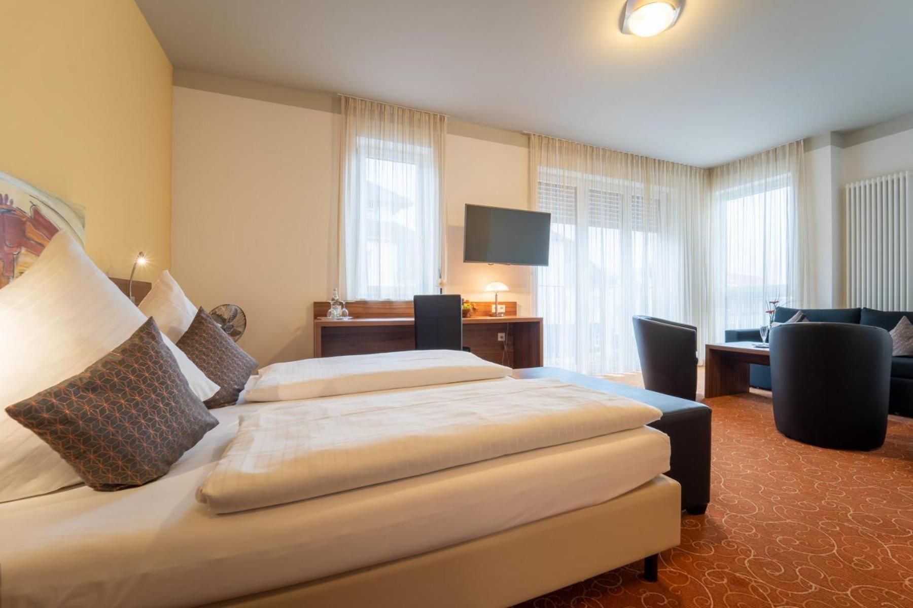 Large Double Room