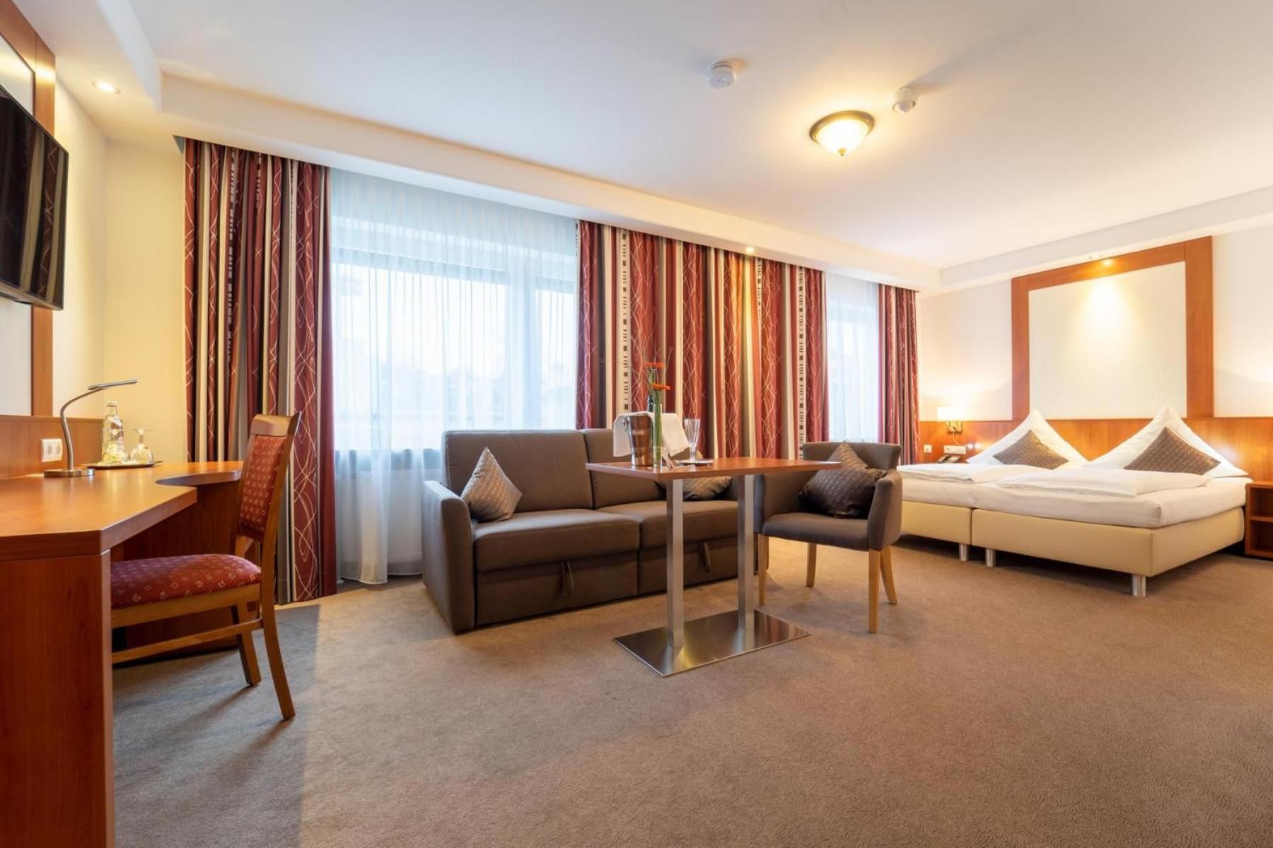 Large Double Room