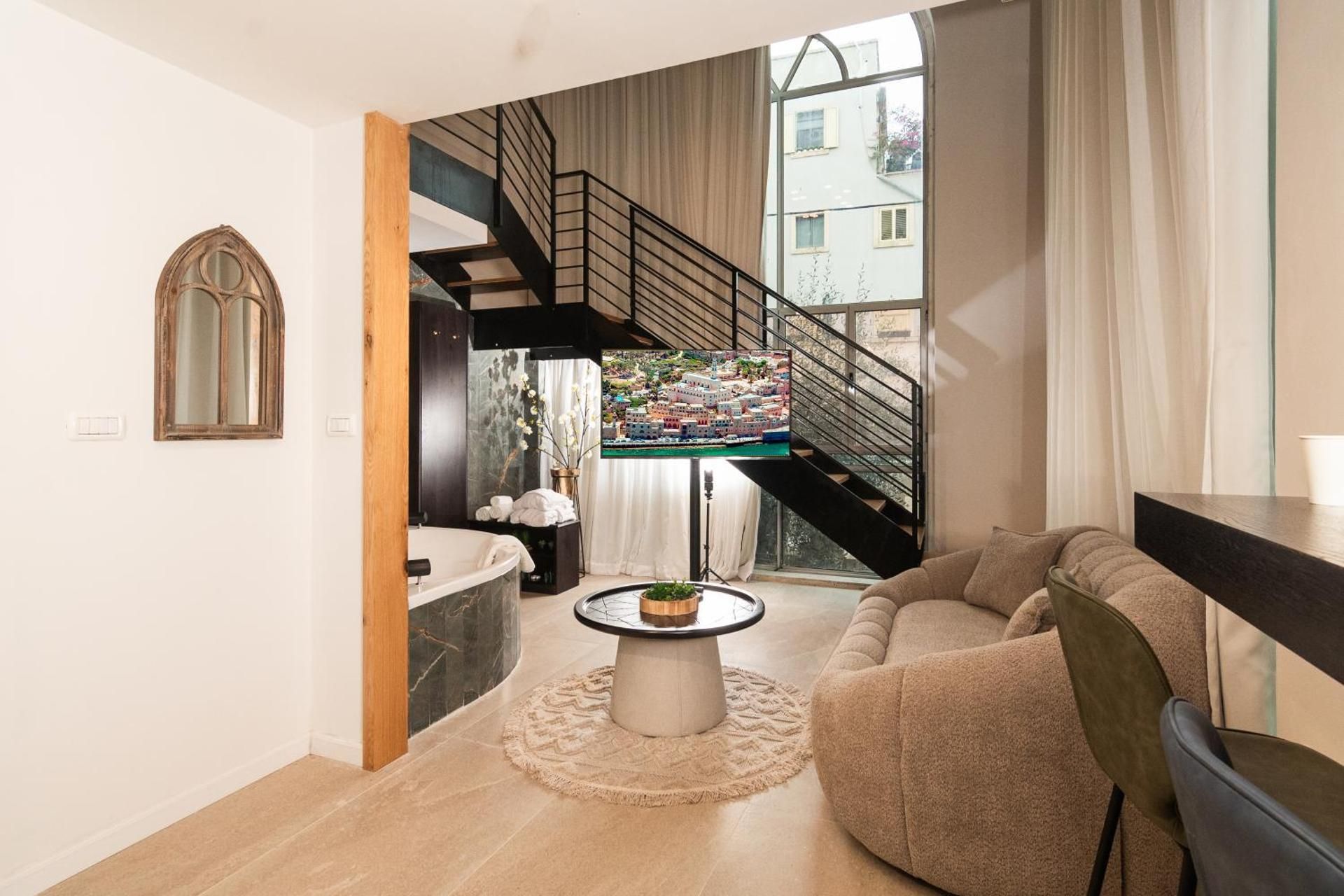 King Suite with Spa Bath