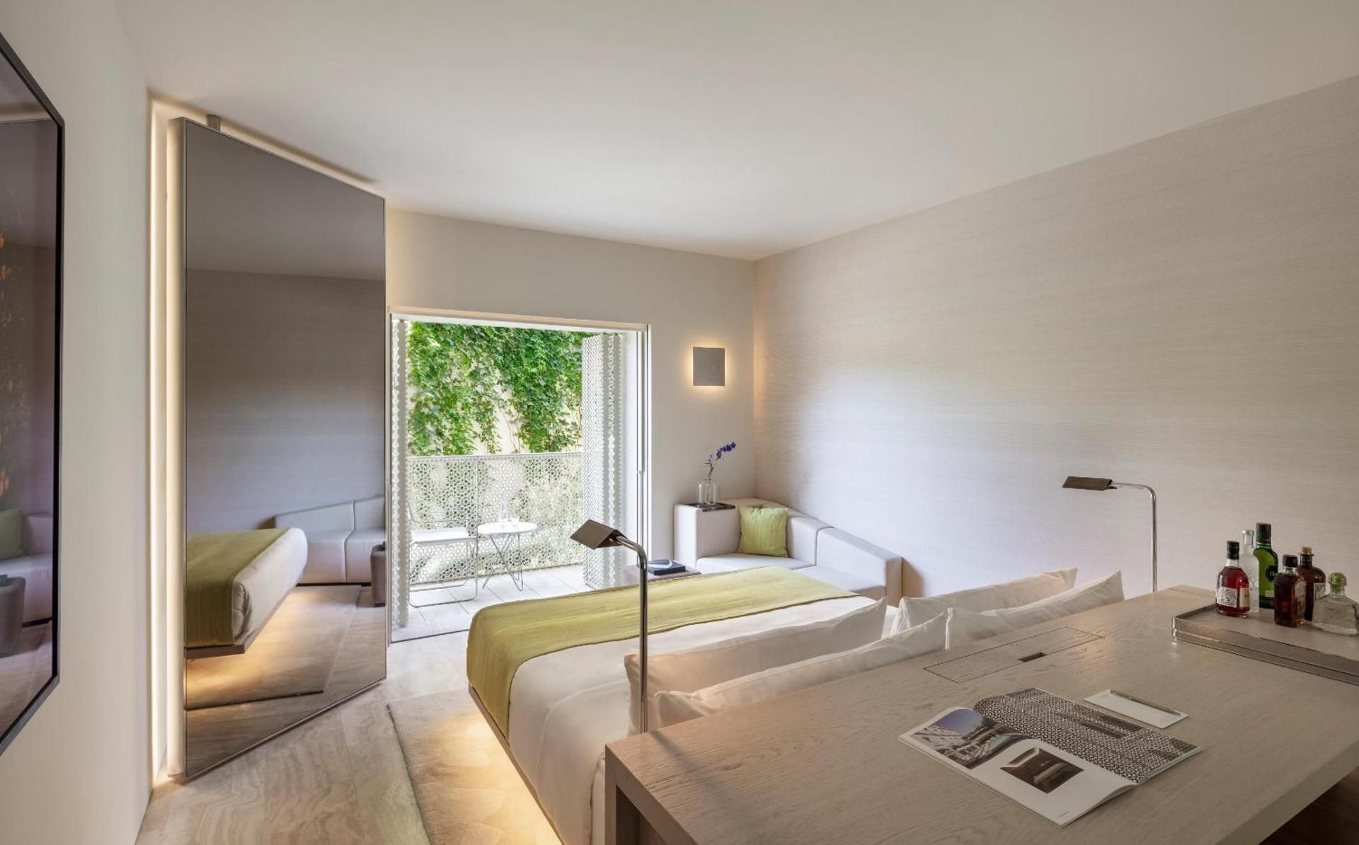 Deluxe Room with Balcony