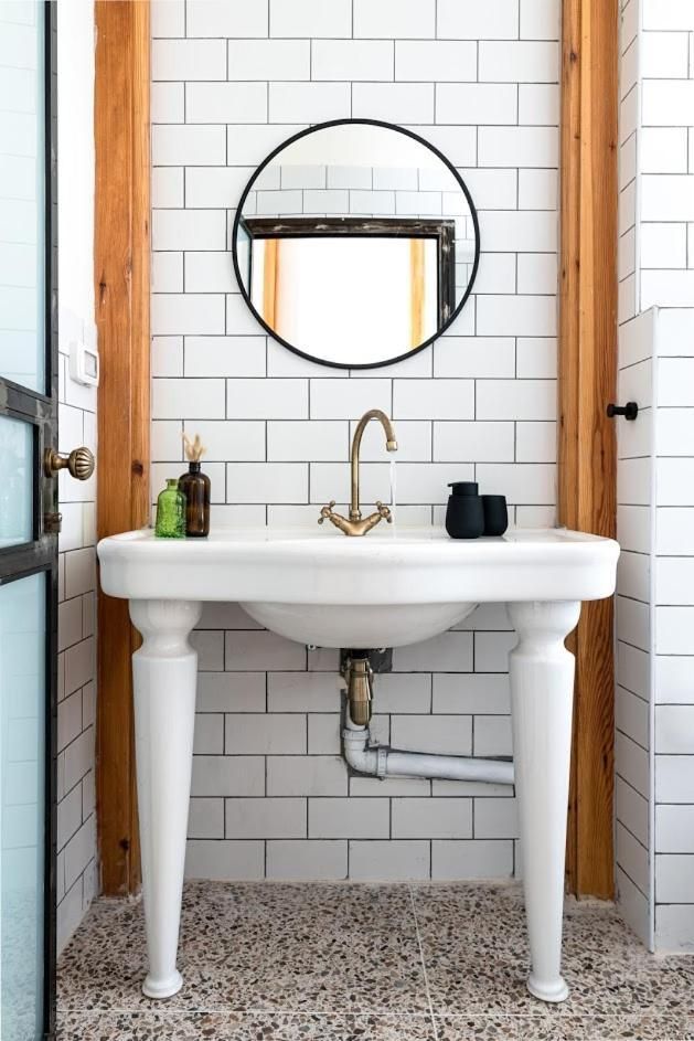 Vintage High Design Lofts l by Bookiz Deluxe Double Room with Balcony 2