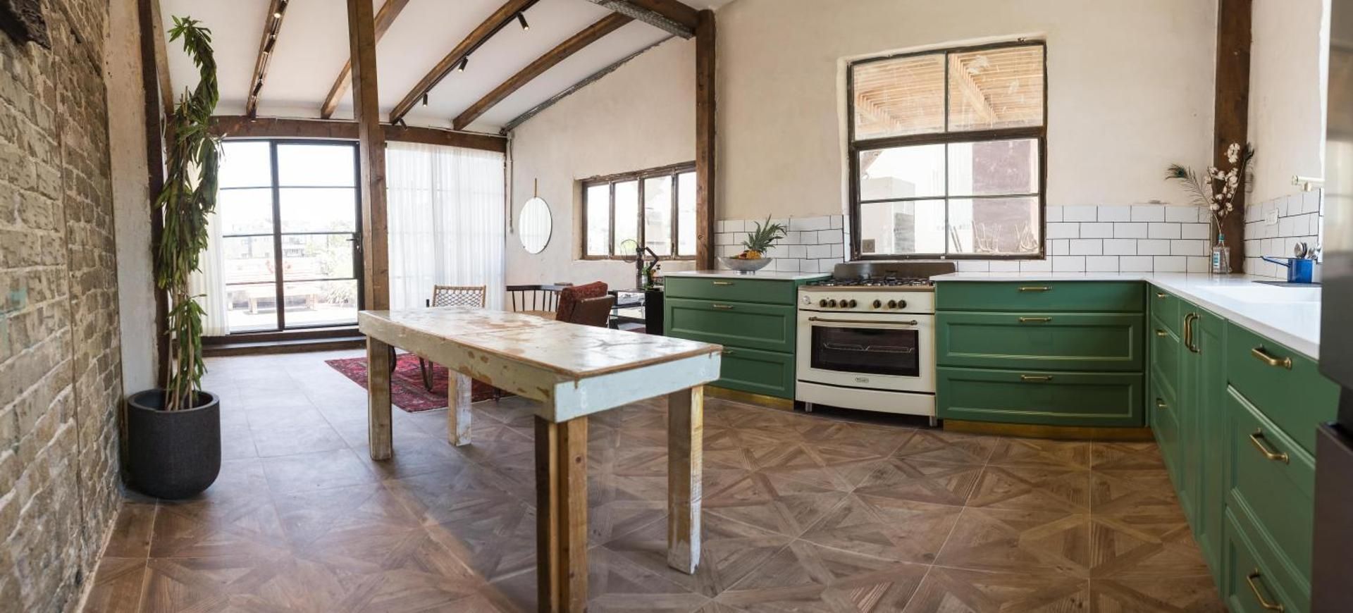 Vintage High Design Lofts l by Bookiz