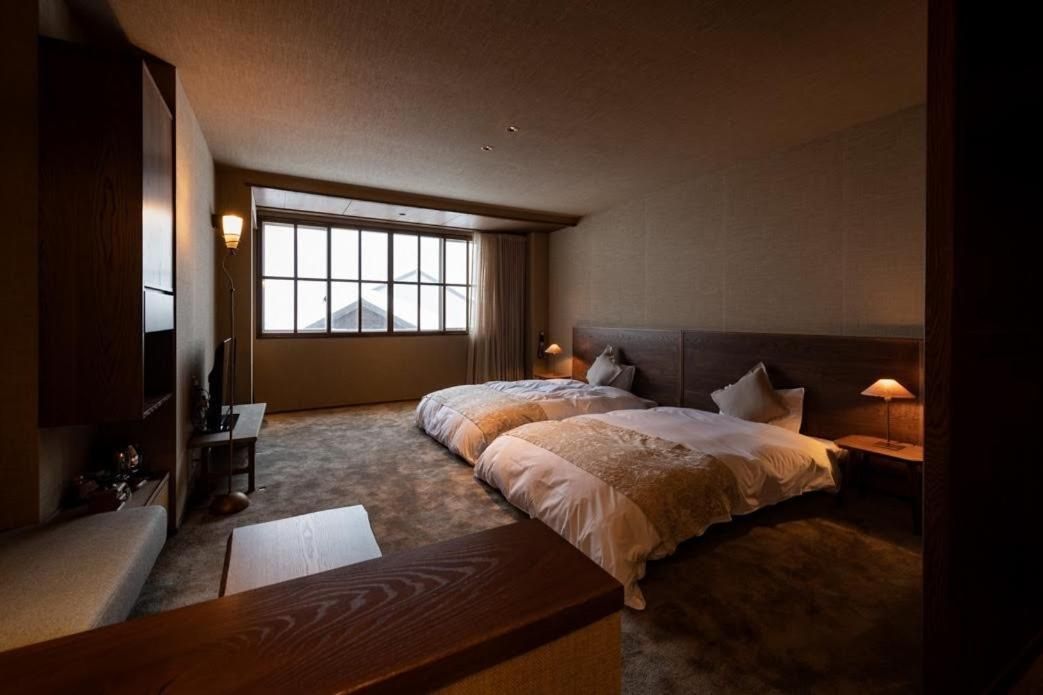 Superior Twin Room with Shared bathroom - Non-Smoking