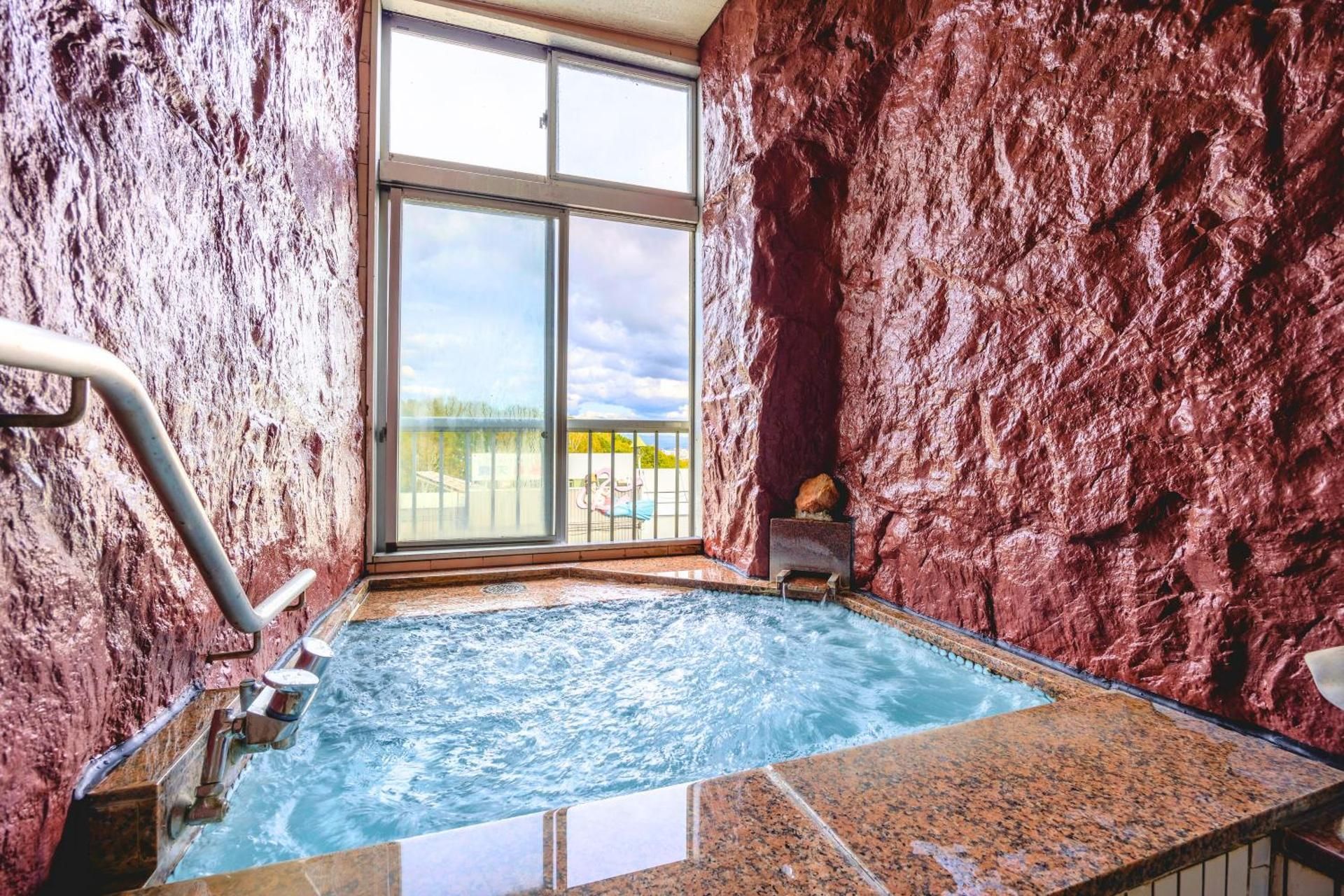 Standard Quadruple Private Bathroom