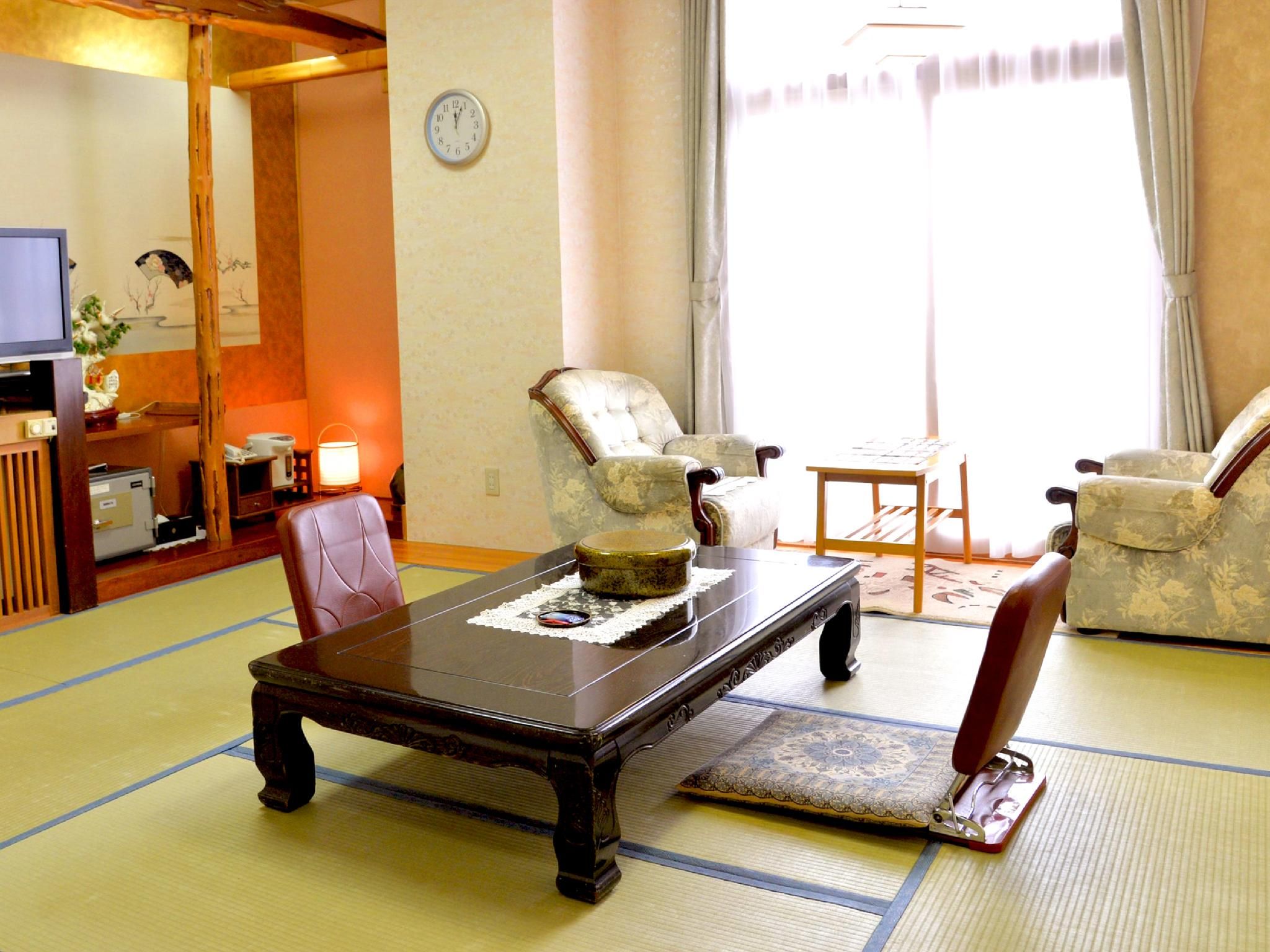 Japanese Modern Triple