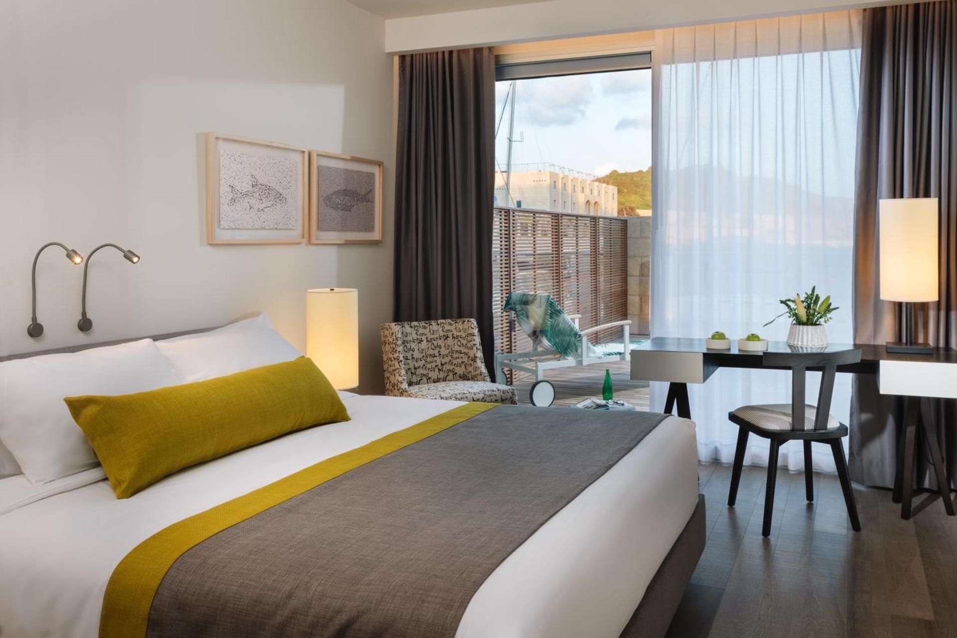 Executive Suite with Marina View and Balcony