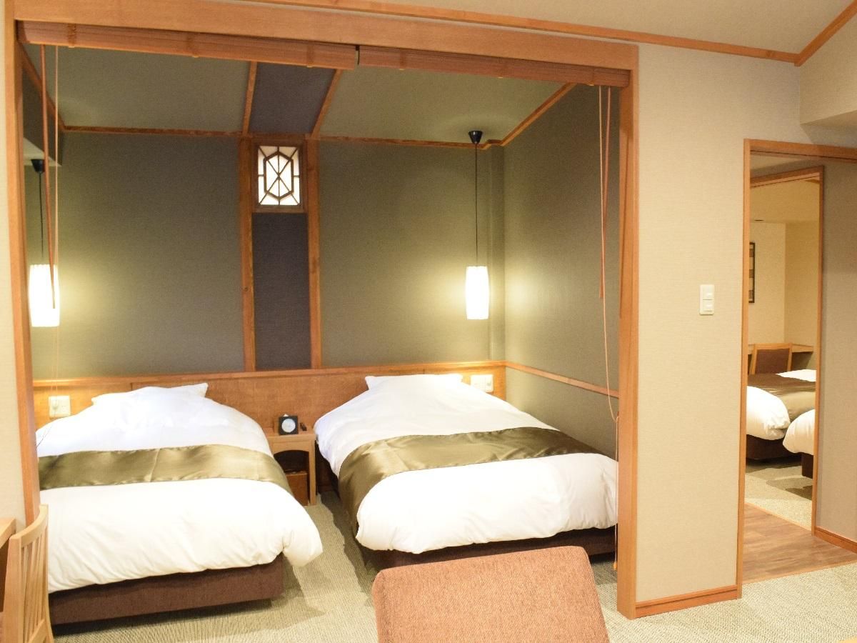 Riverside Suite