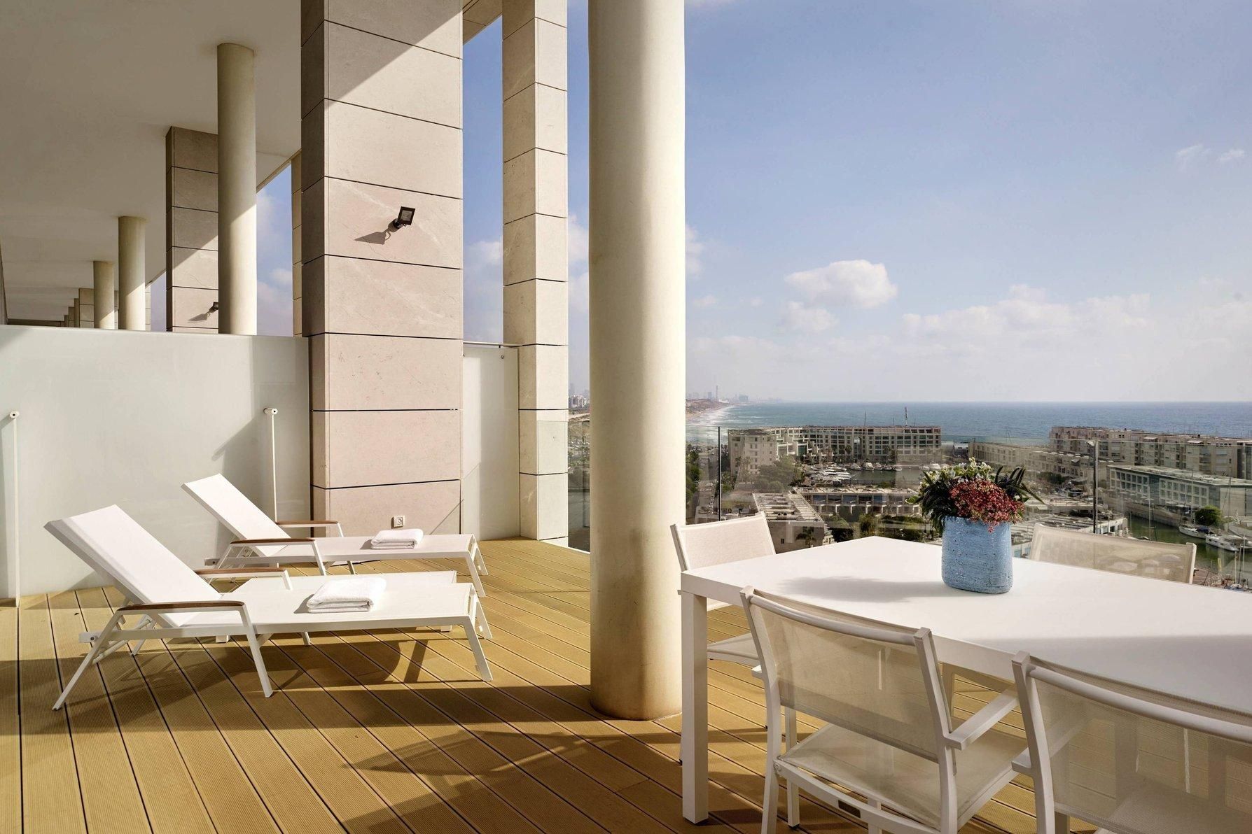 Duplex Suite, 1 Bedroom Bi-Level Suite, 1 Queen, Marina View, Balcony