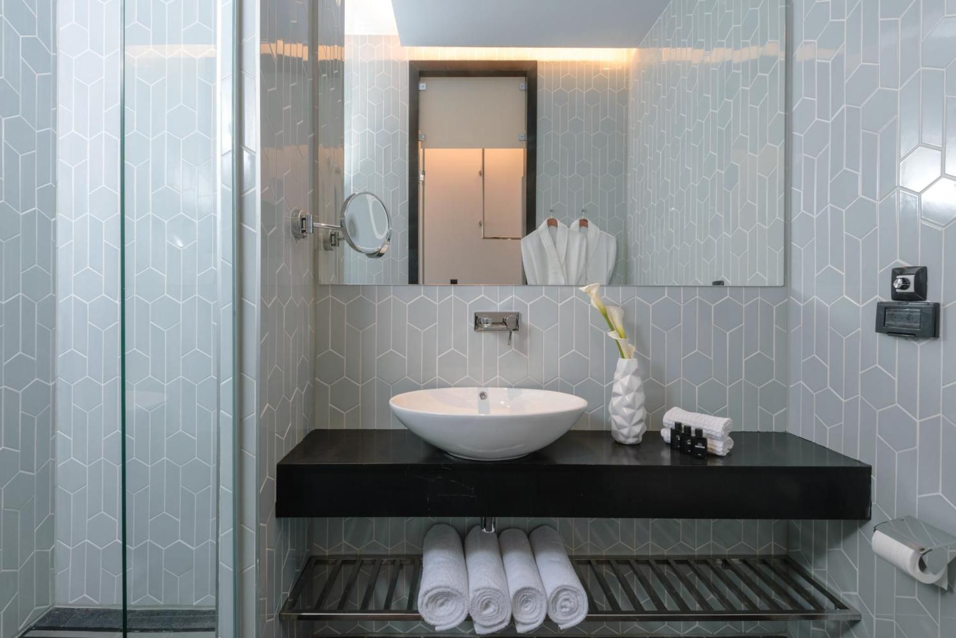 Grand Deluxe Room (2 Adults)