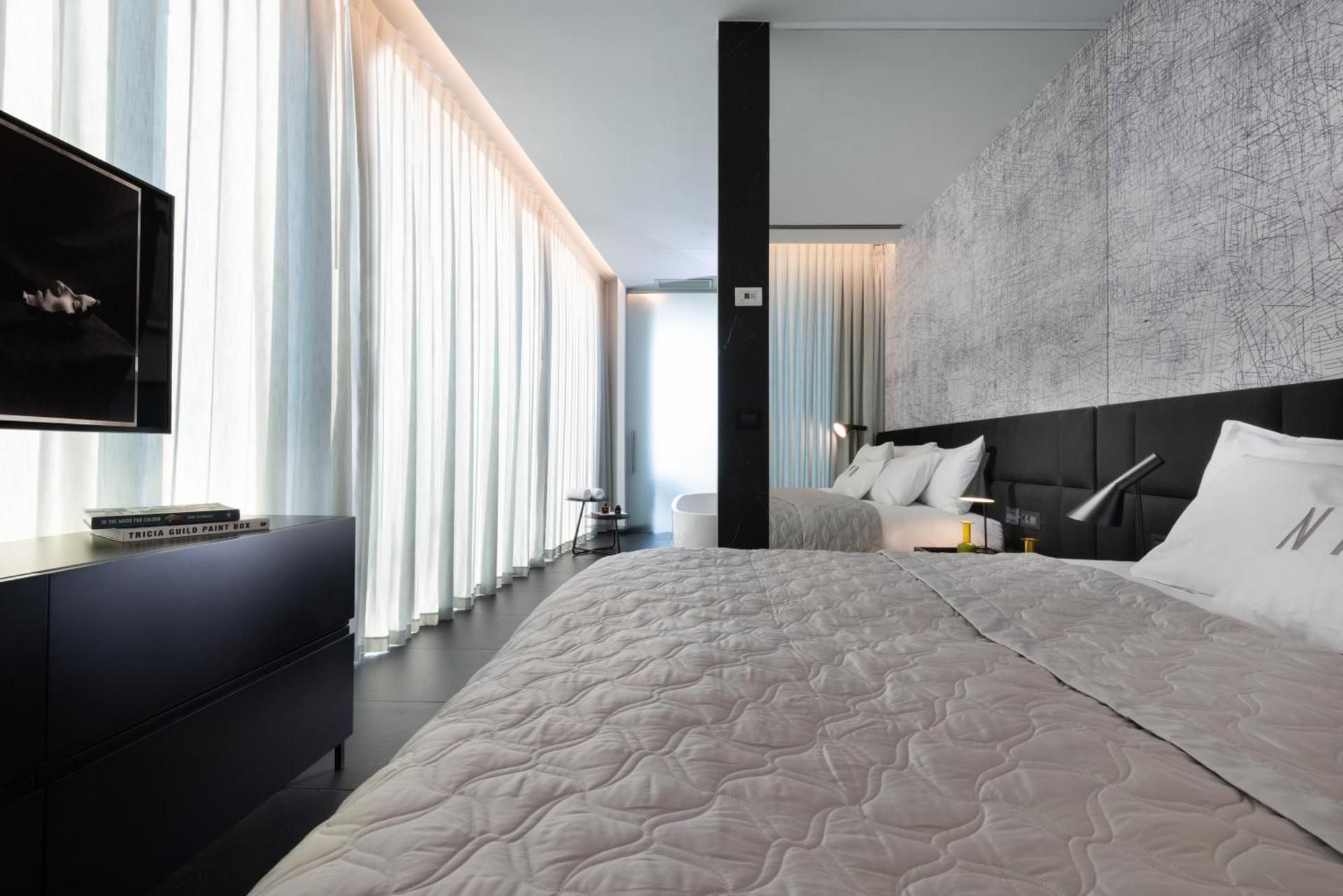 One-Bedroom Suite