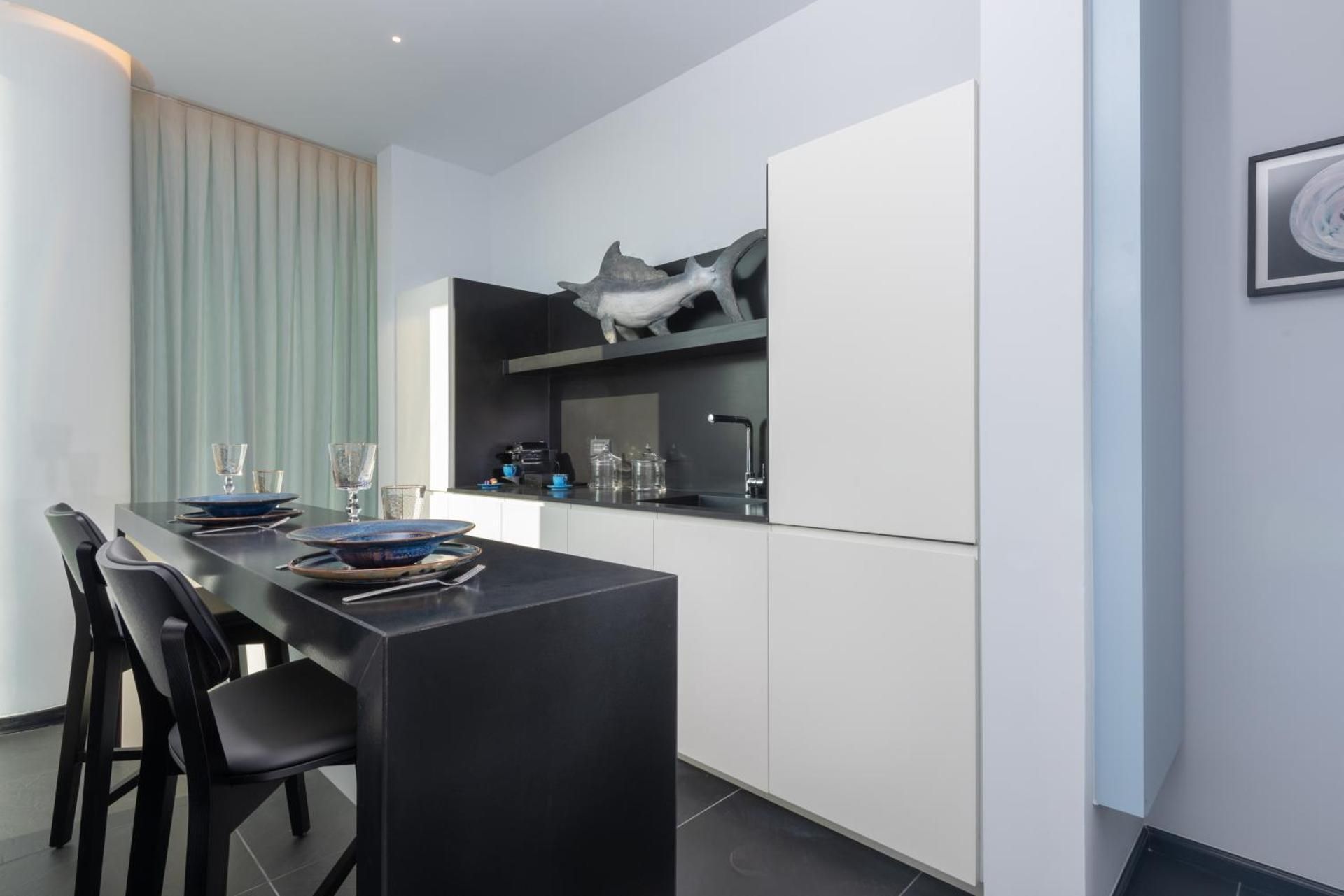 One-Bedroom Suite