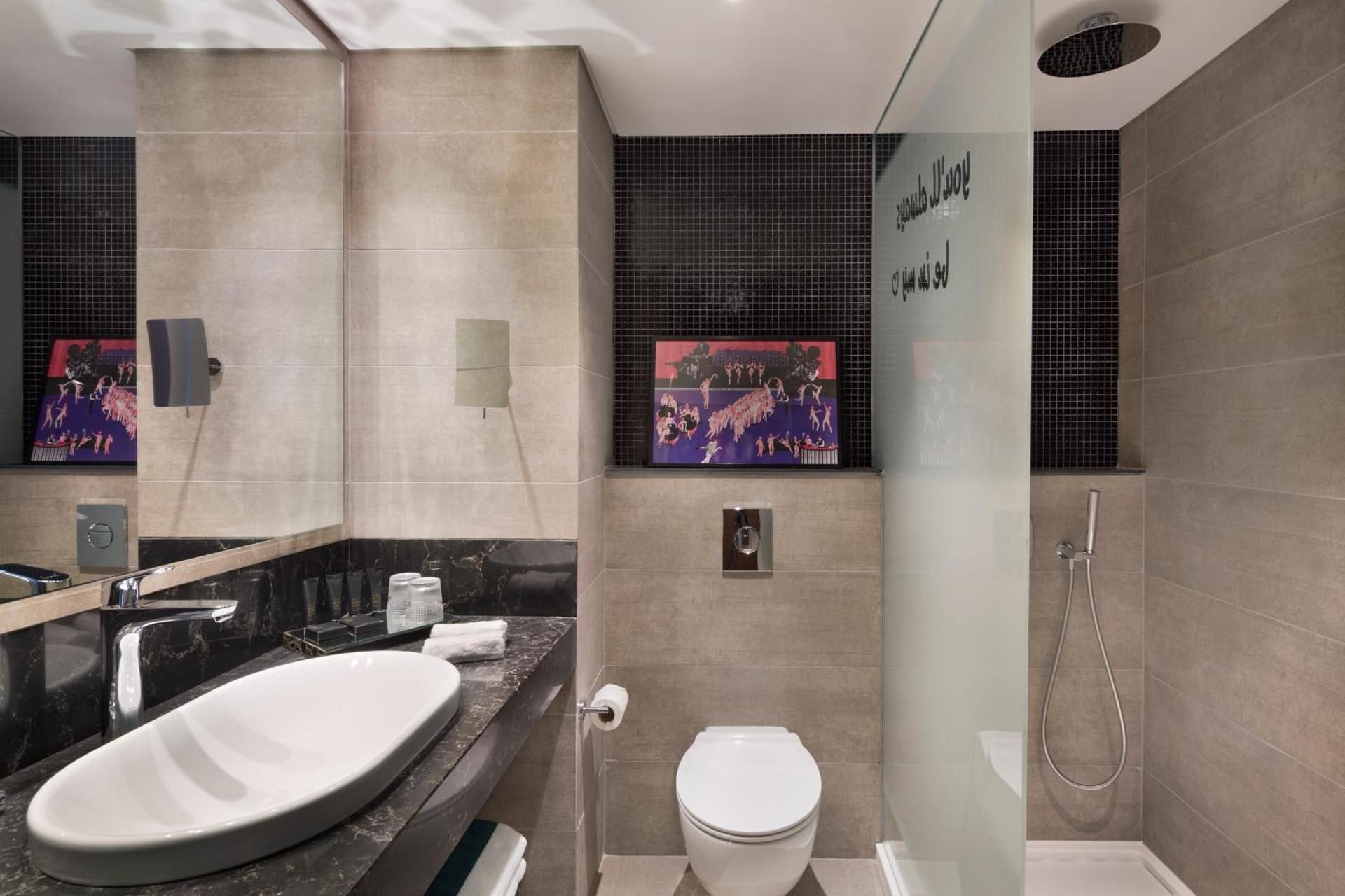 Publica Seaview, Guest Room, 2 Twin, Sea View, High Floor