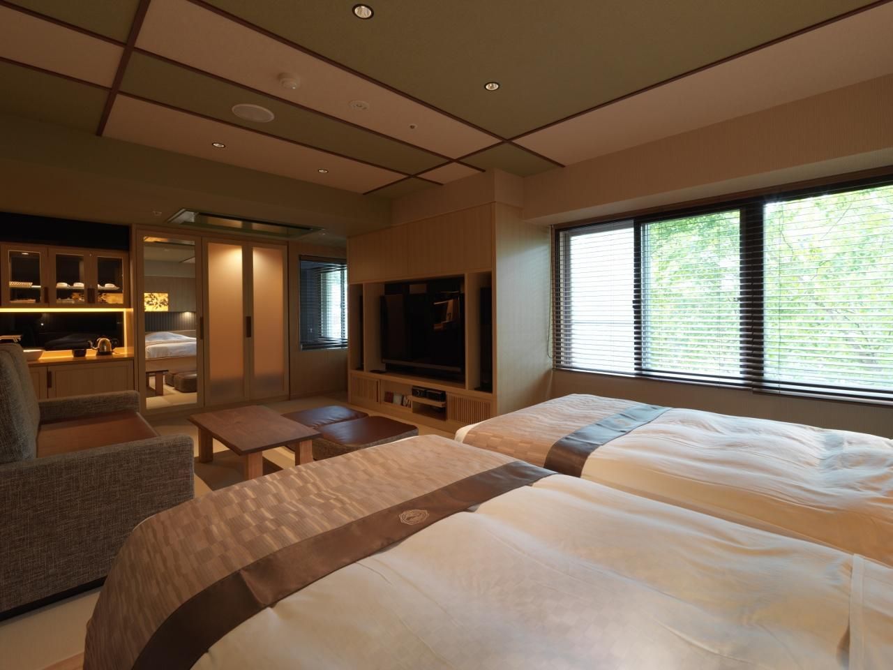 Komorebi Japanese-Western Style Room with Jetted Tub - Non-Smoking