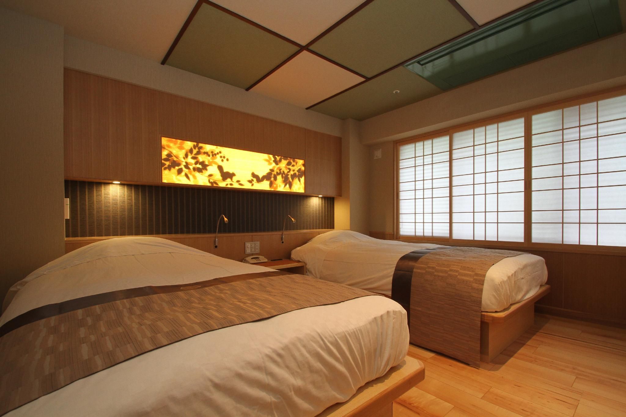 Komorebi Deluxe Japanese-Western Style Room with Jetted Tub - Non-Smoking