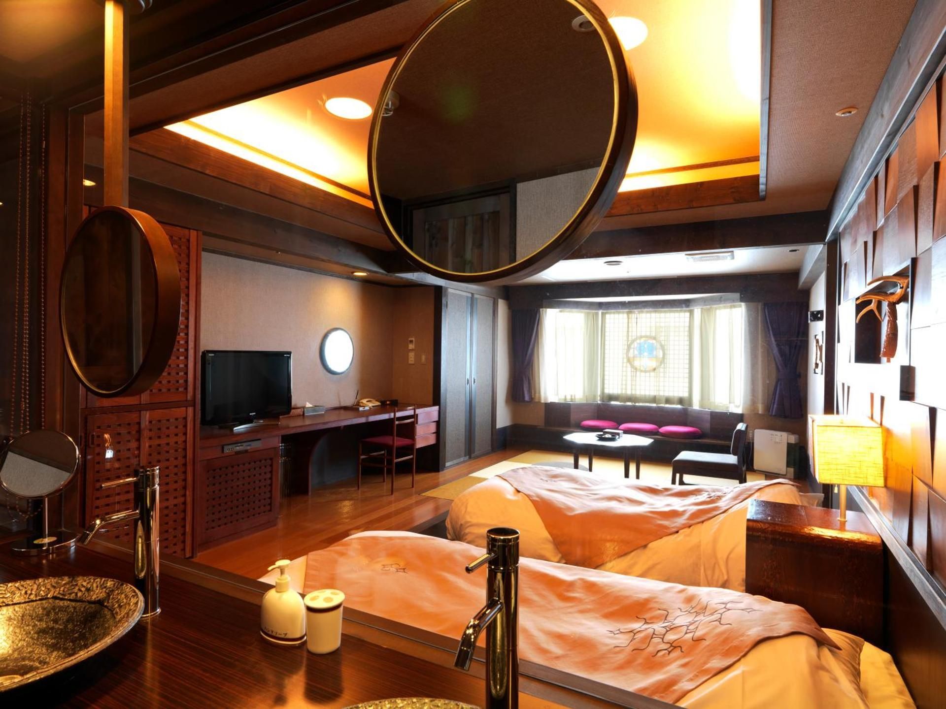 Room with Tatami Area with Ainu Style - Non-Smoking - Buffet Breakfast + Buffet Dinner Included