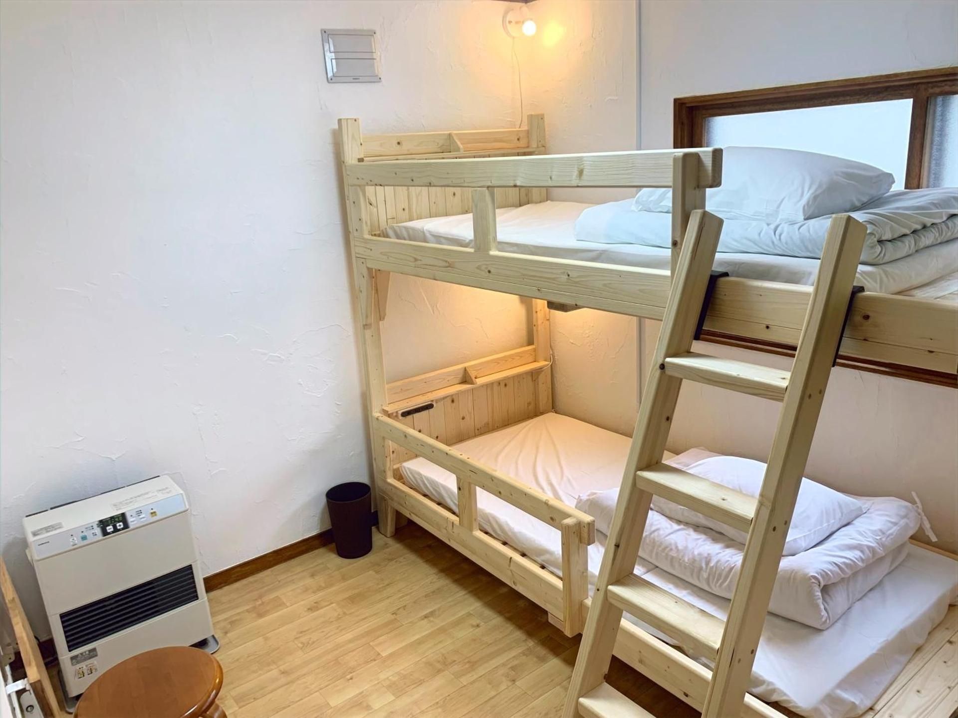Economy Twin Room