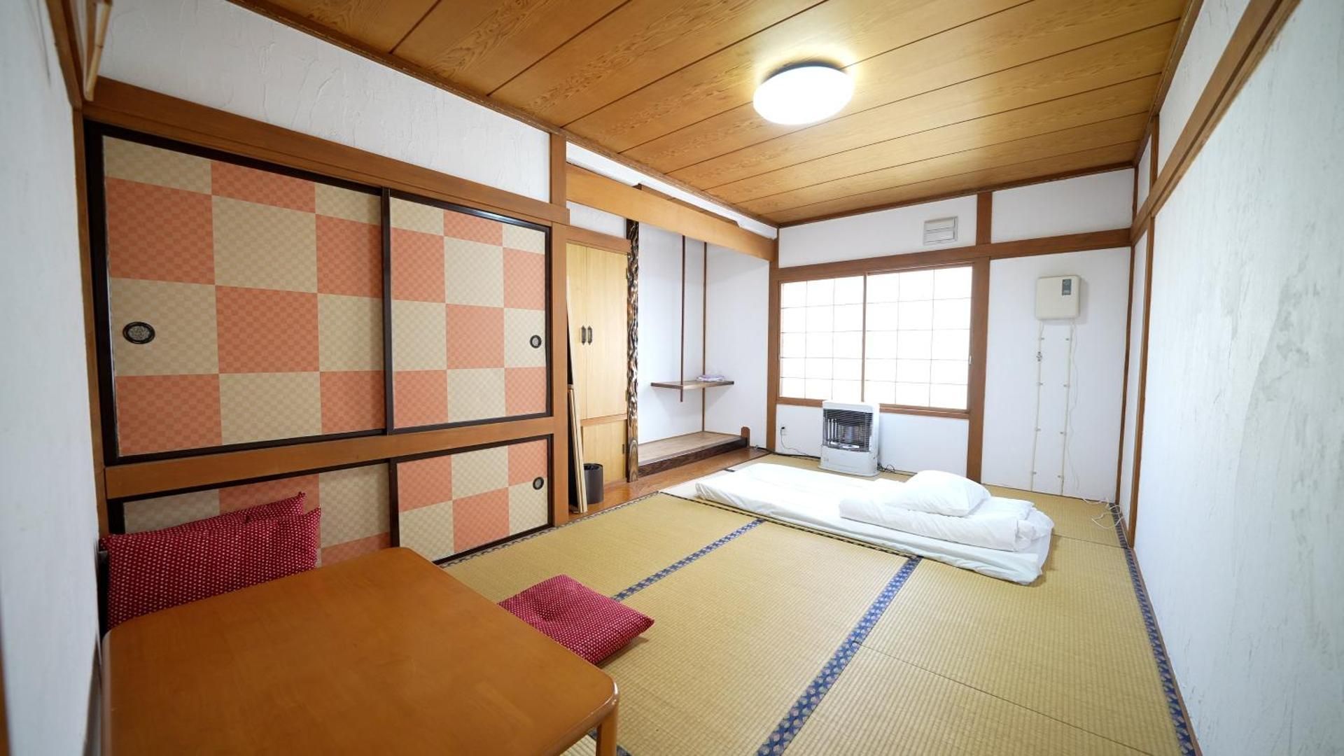 Japanese-Style Room
