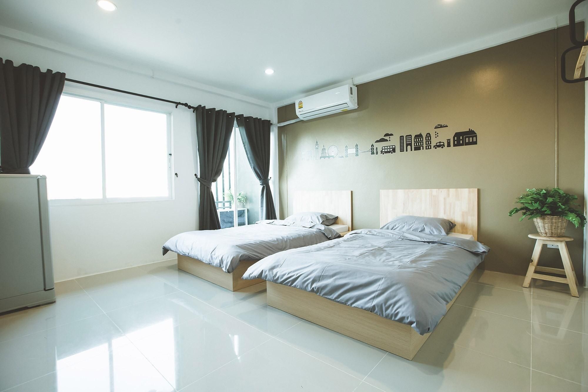 Twin Room with Balcony