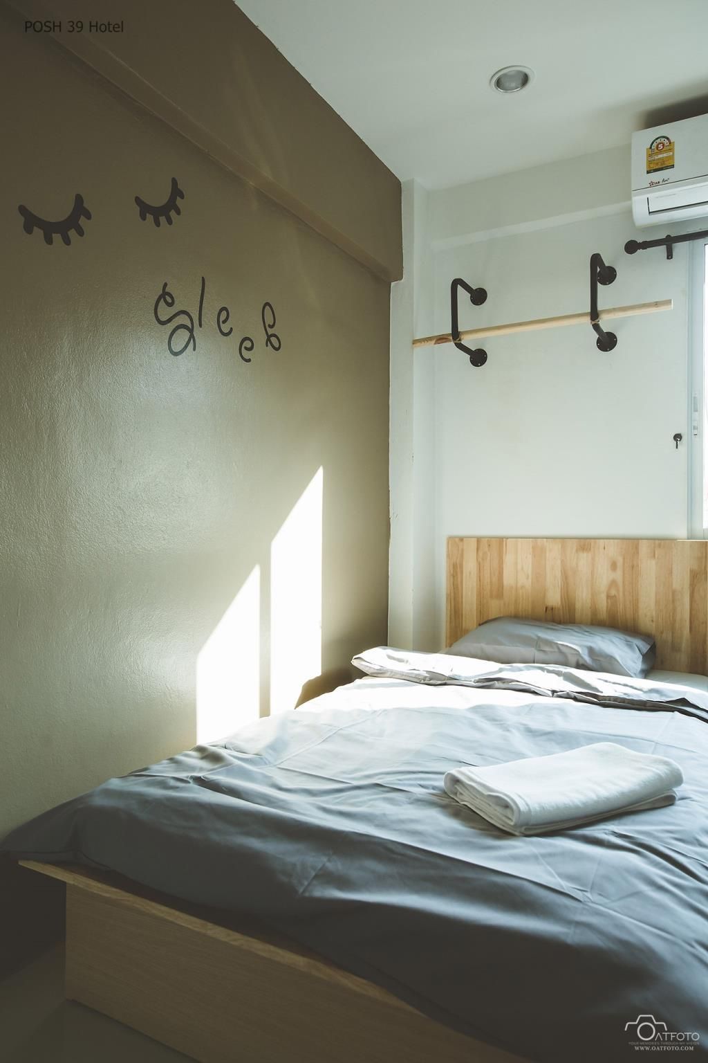 Single Room with Private Bathroom