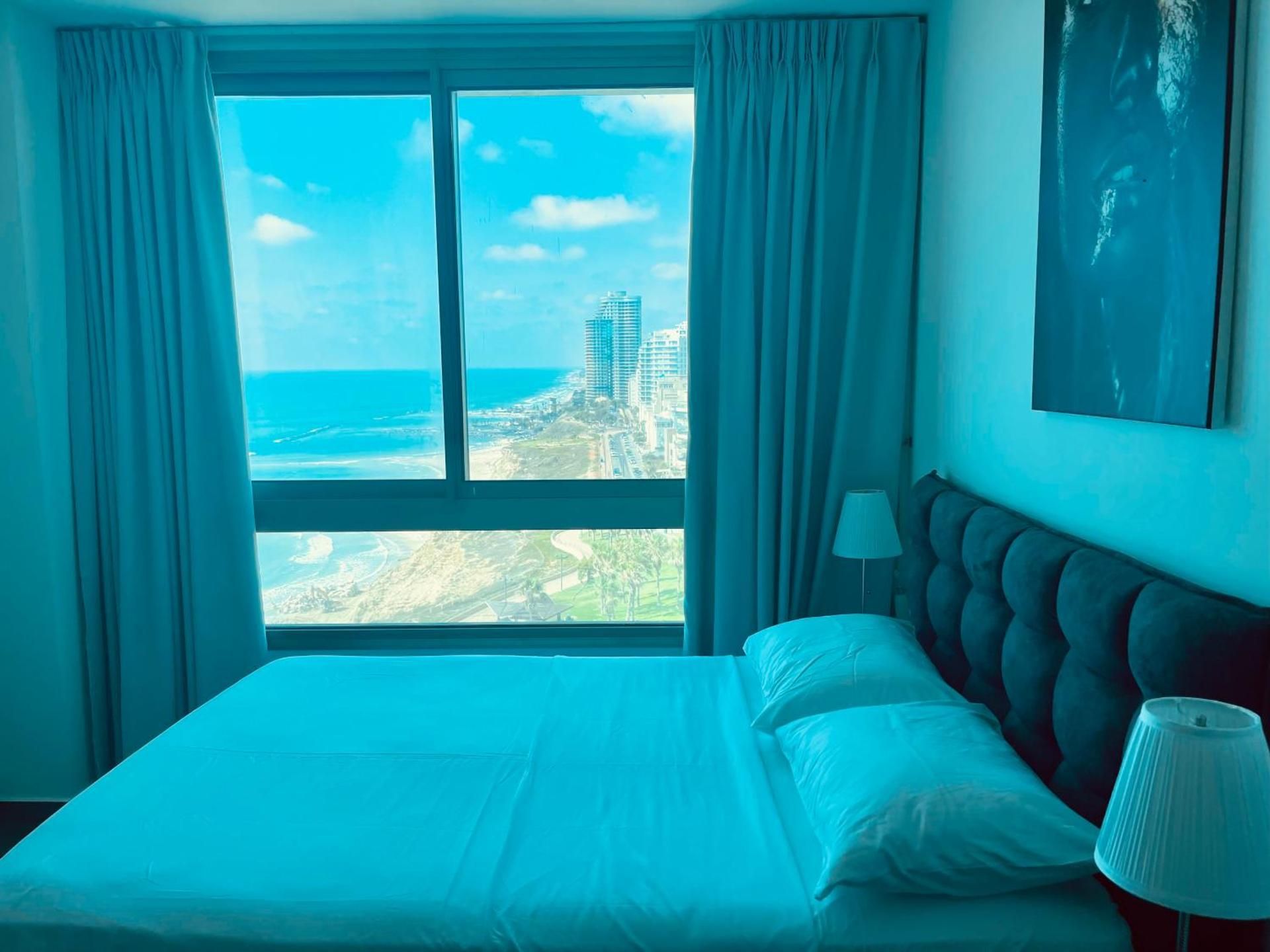Studio with Sea View