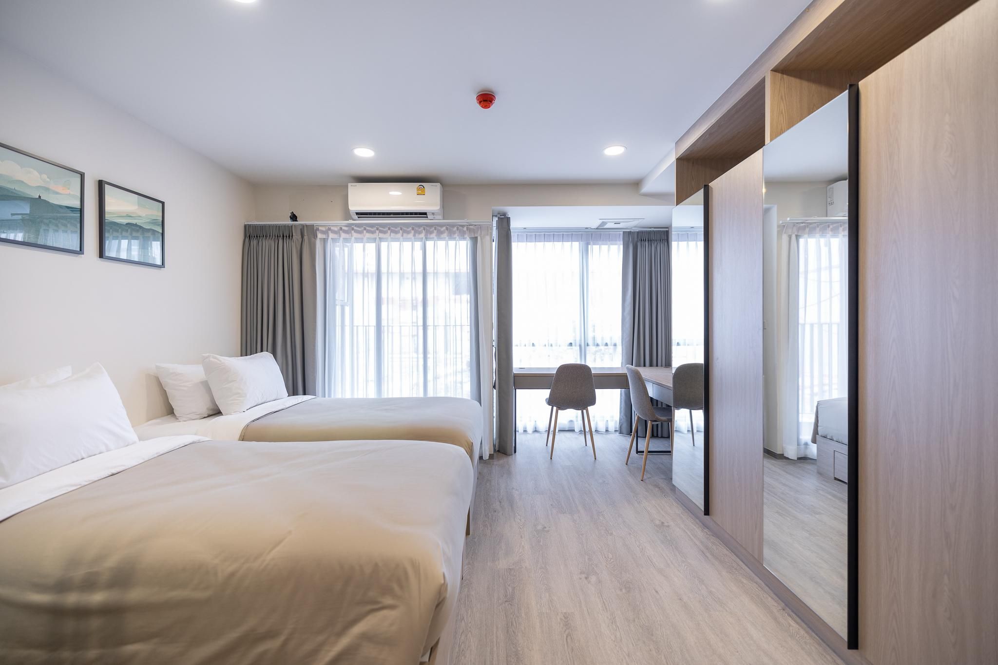 2 Single Beds Deluxe Non-smoking