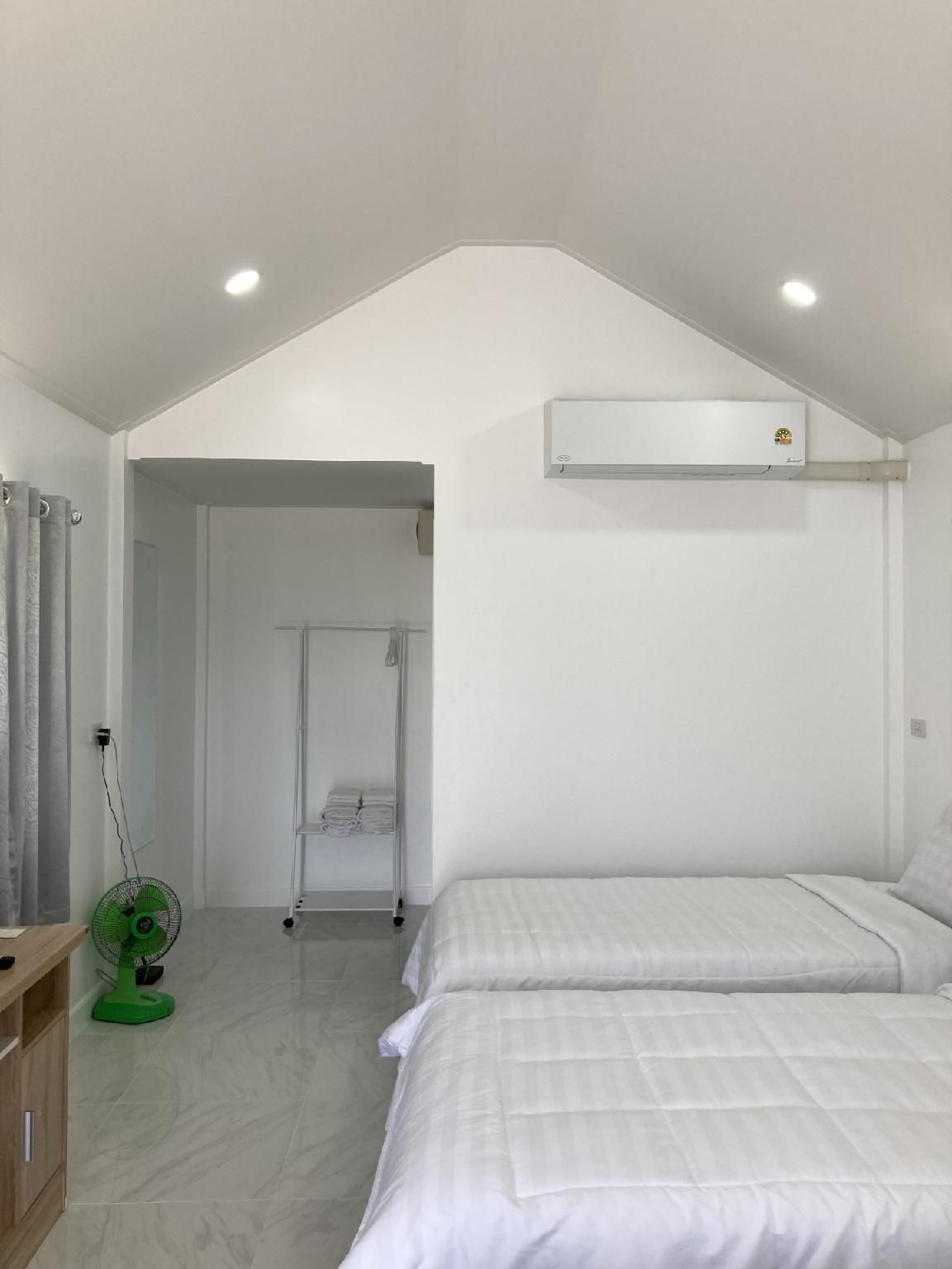 Family Room with 3 Beds