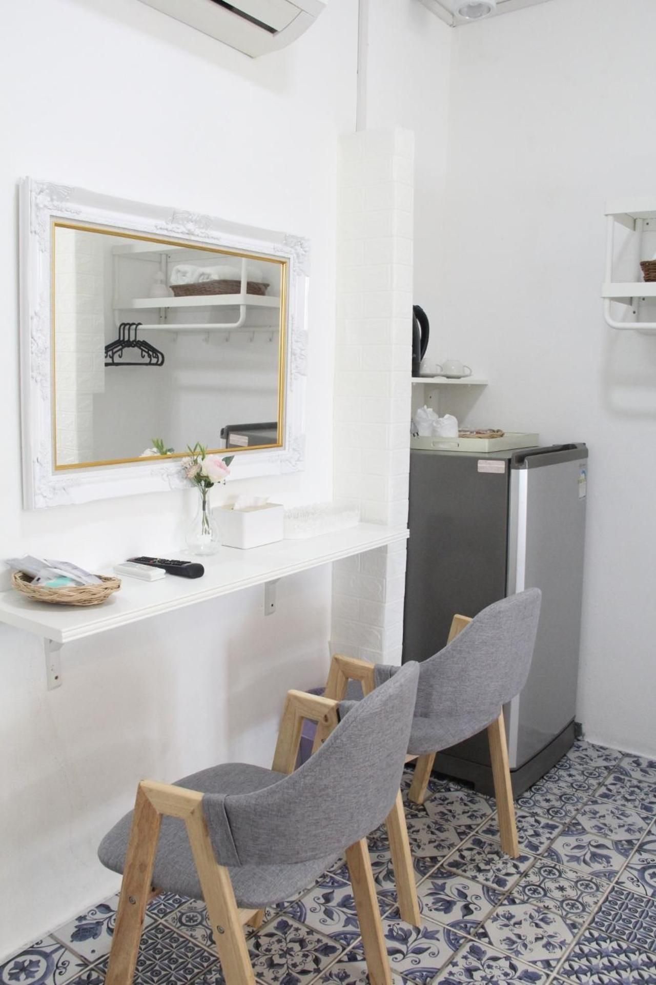 Bananaleaf Wedding Cafe & Resort Deluxe