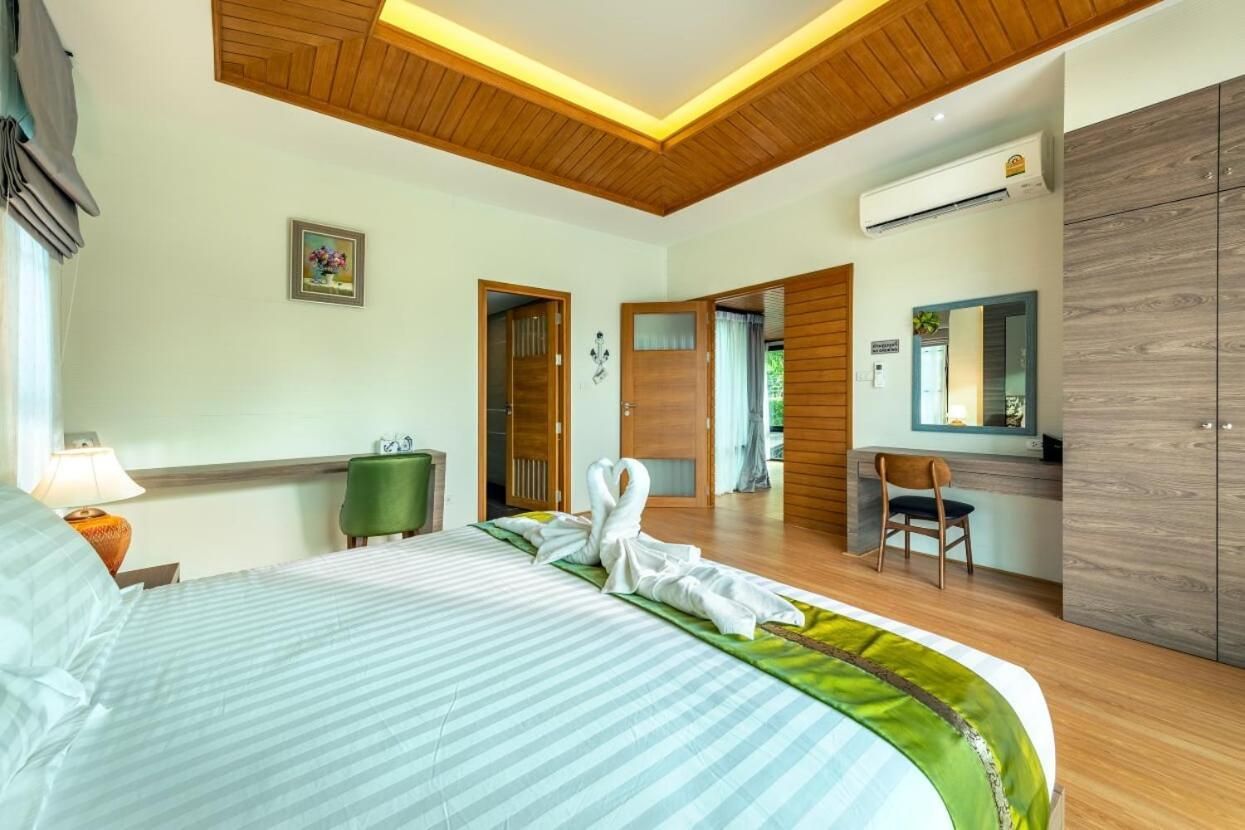 Standard King Room